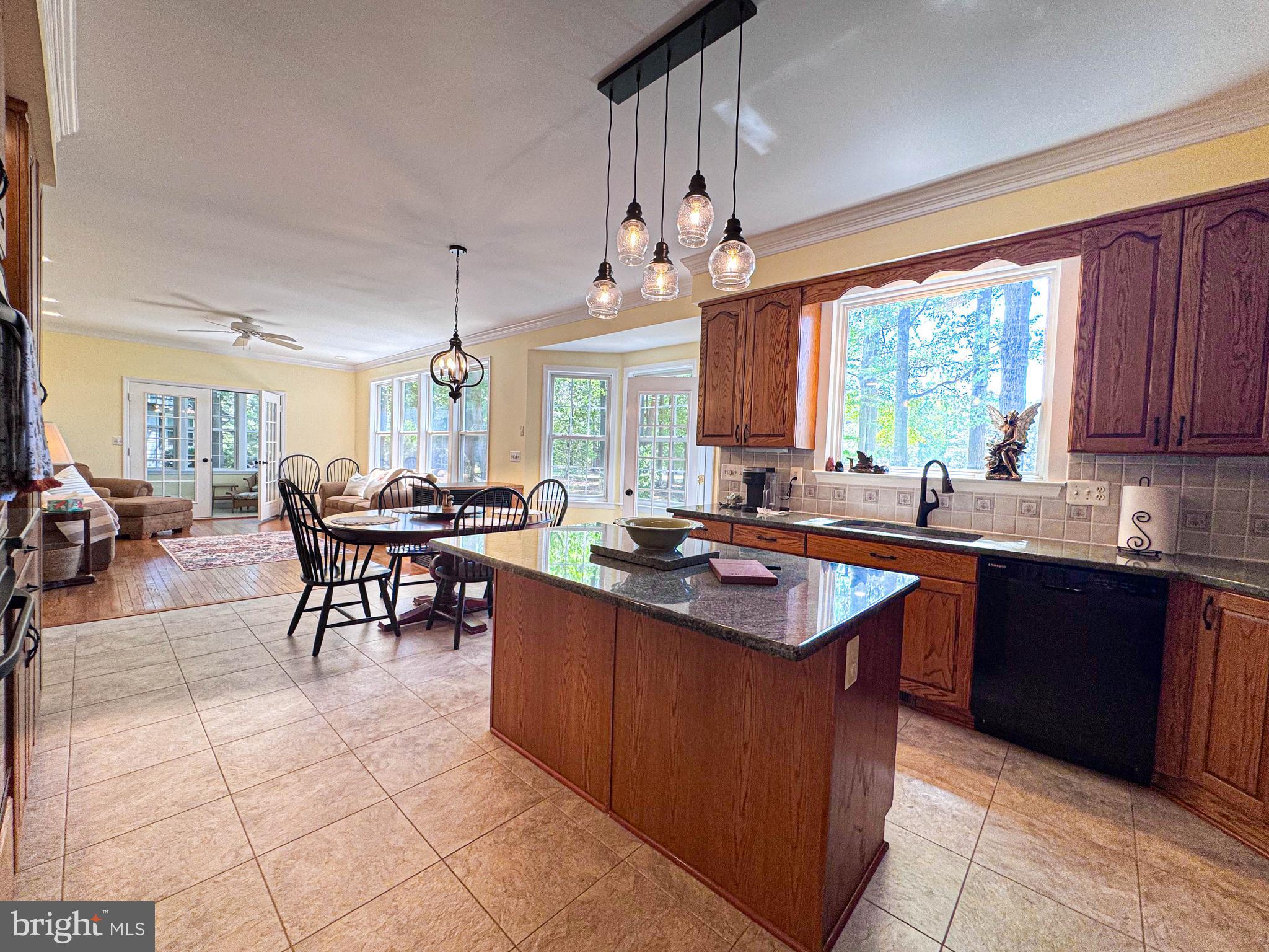 SWANN POINT - Residential