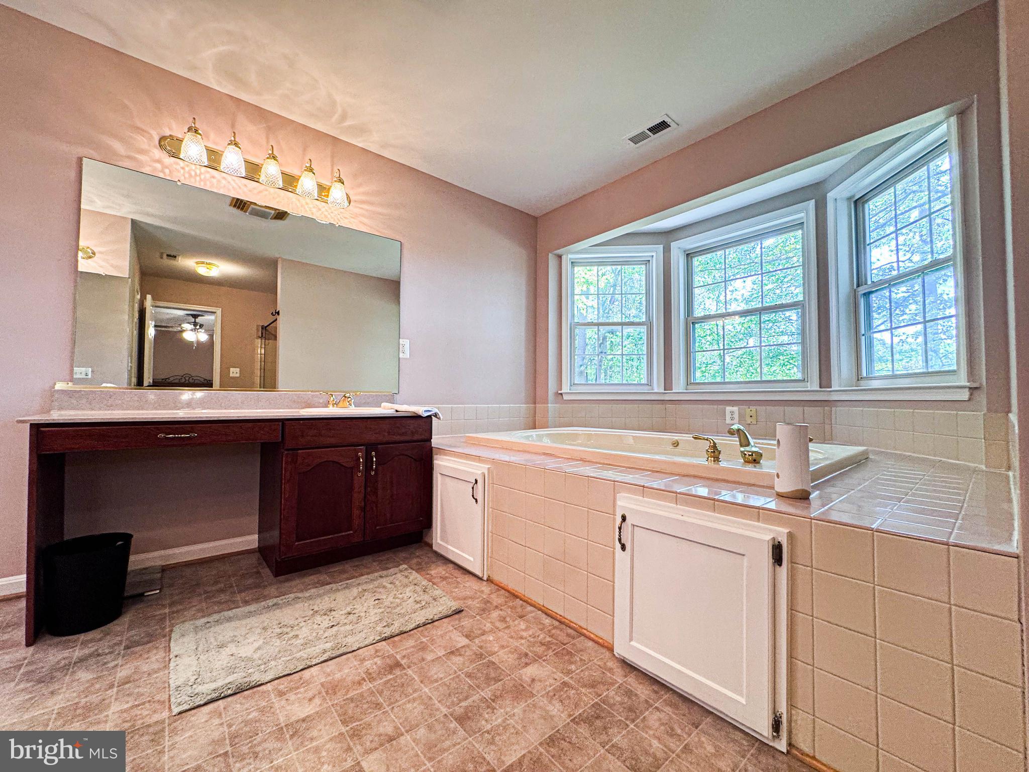 SWANN POINT - Residential