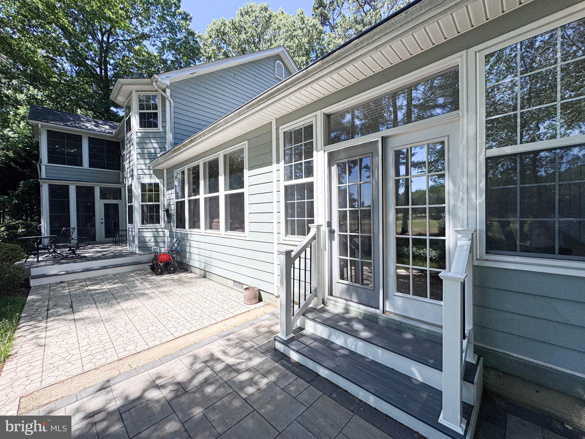 SWANN POINT - Residential