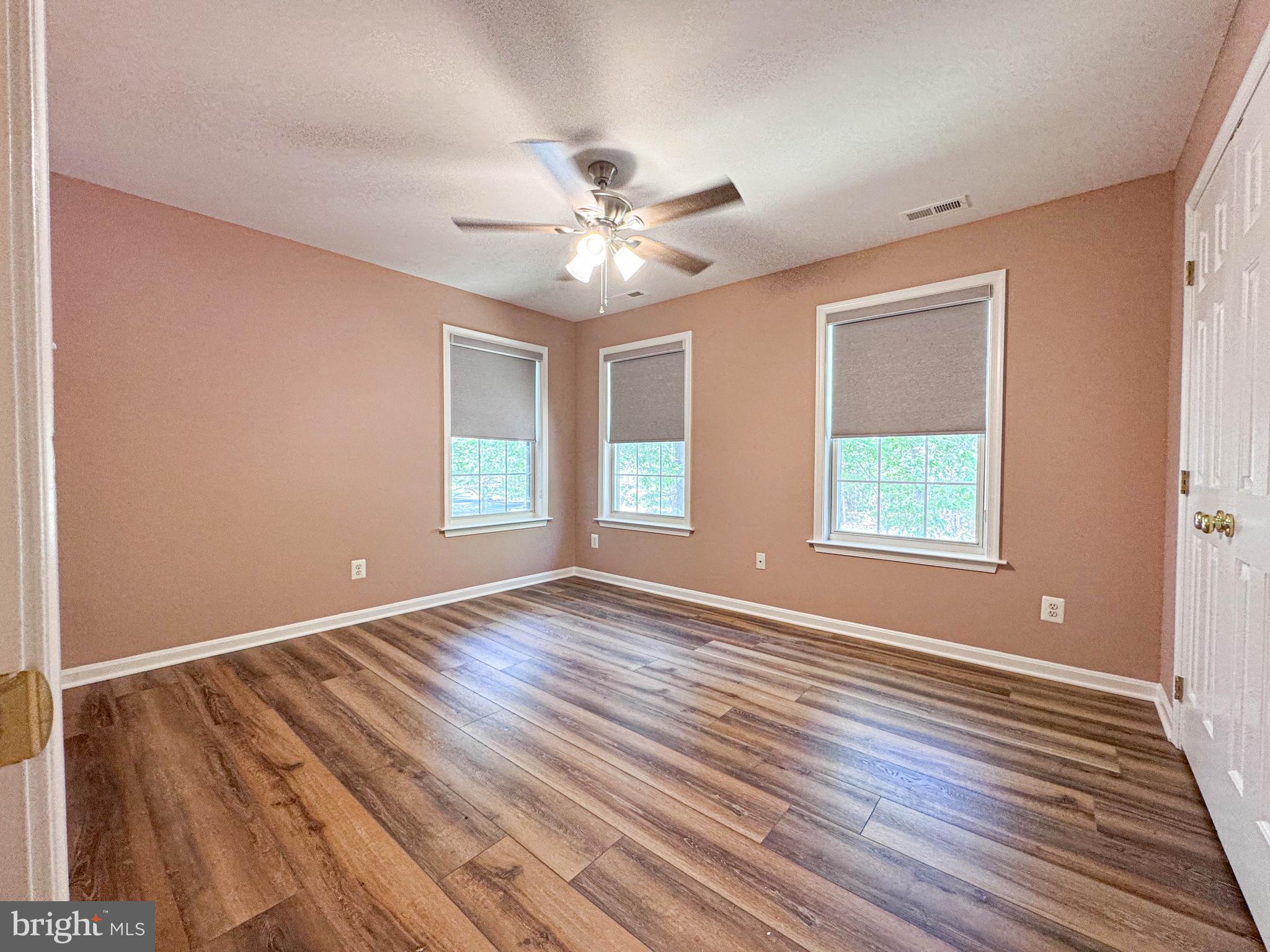 SWANN POINT - Residential