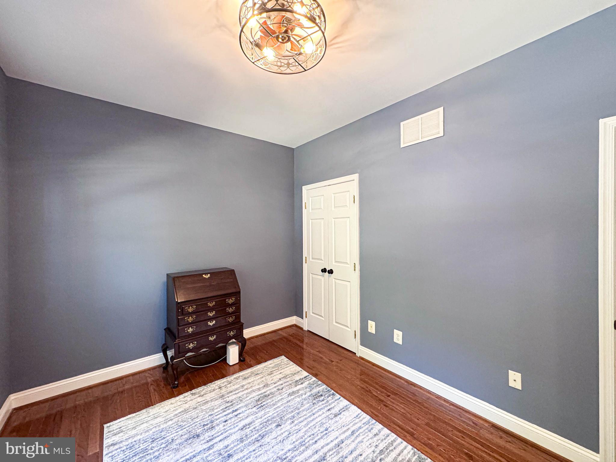 SWANN POINT - Residential