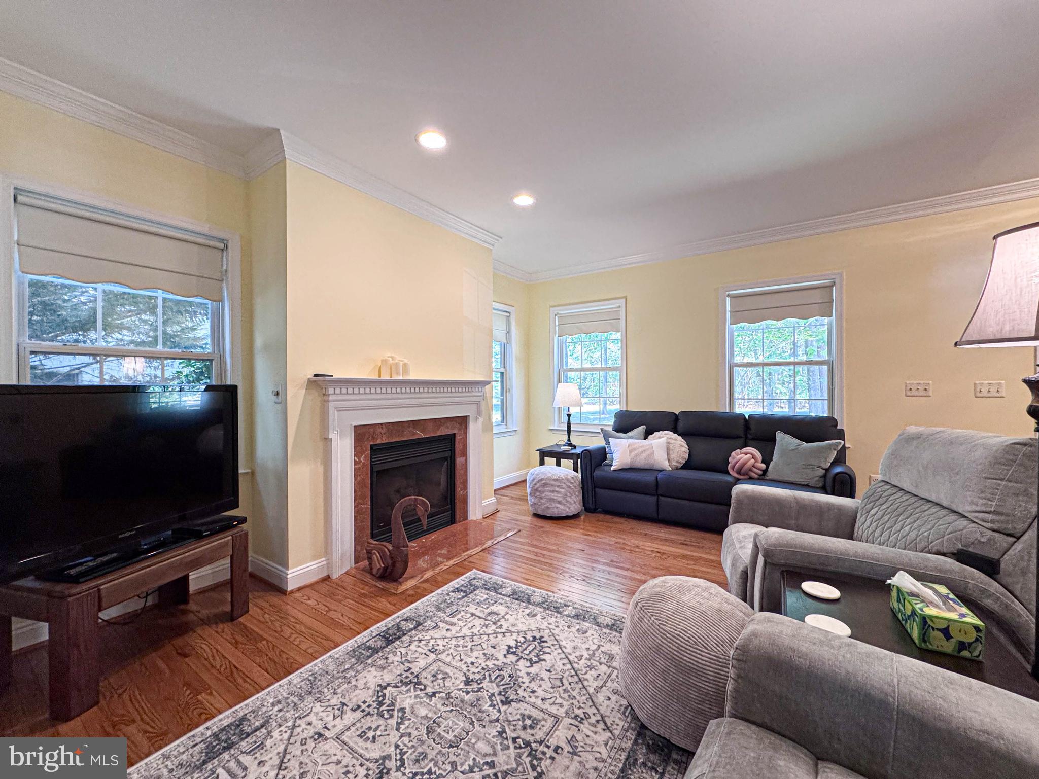 SWANN POINT - Residential