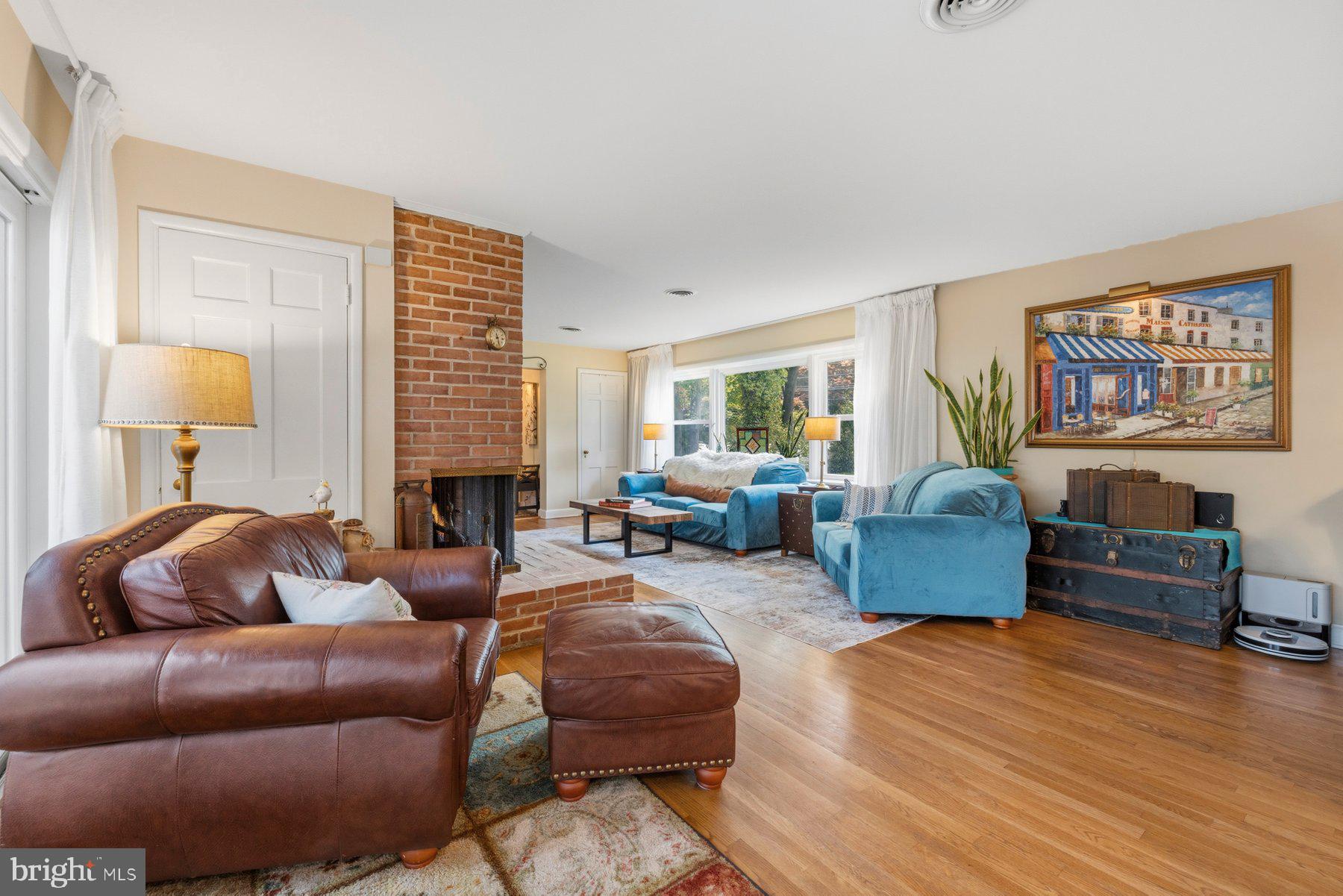 CHEVY CHASE - Residential