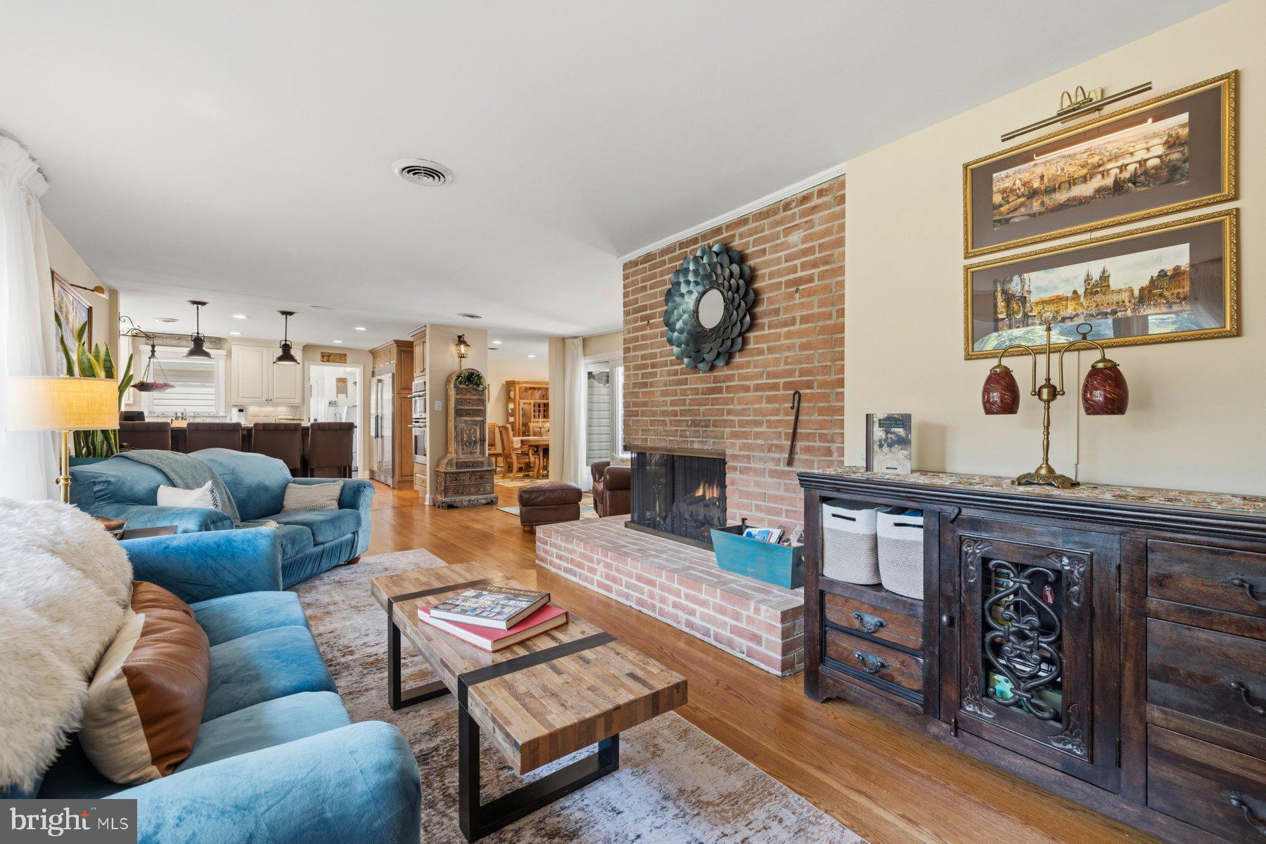 CHEVY CHASE - Residential