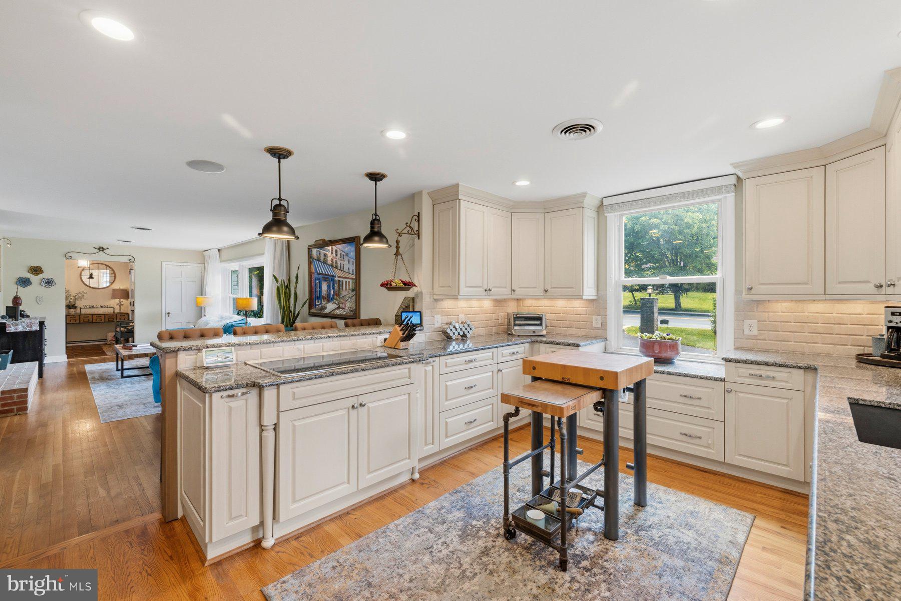 CHEVY CHASE - Residential