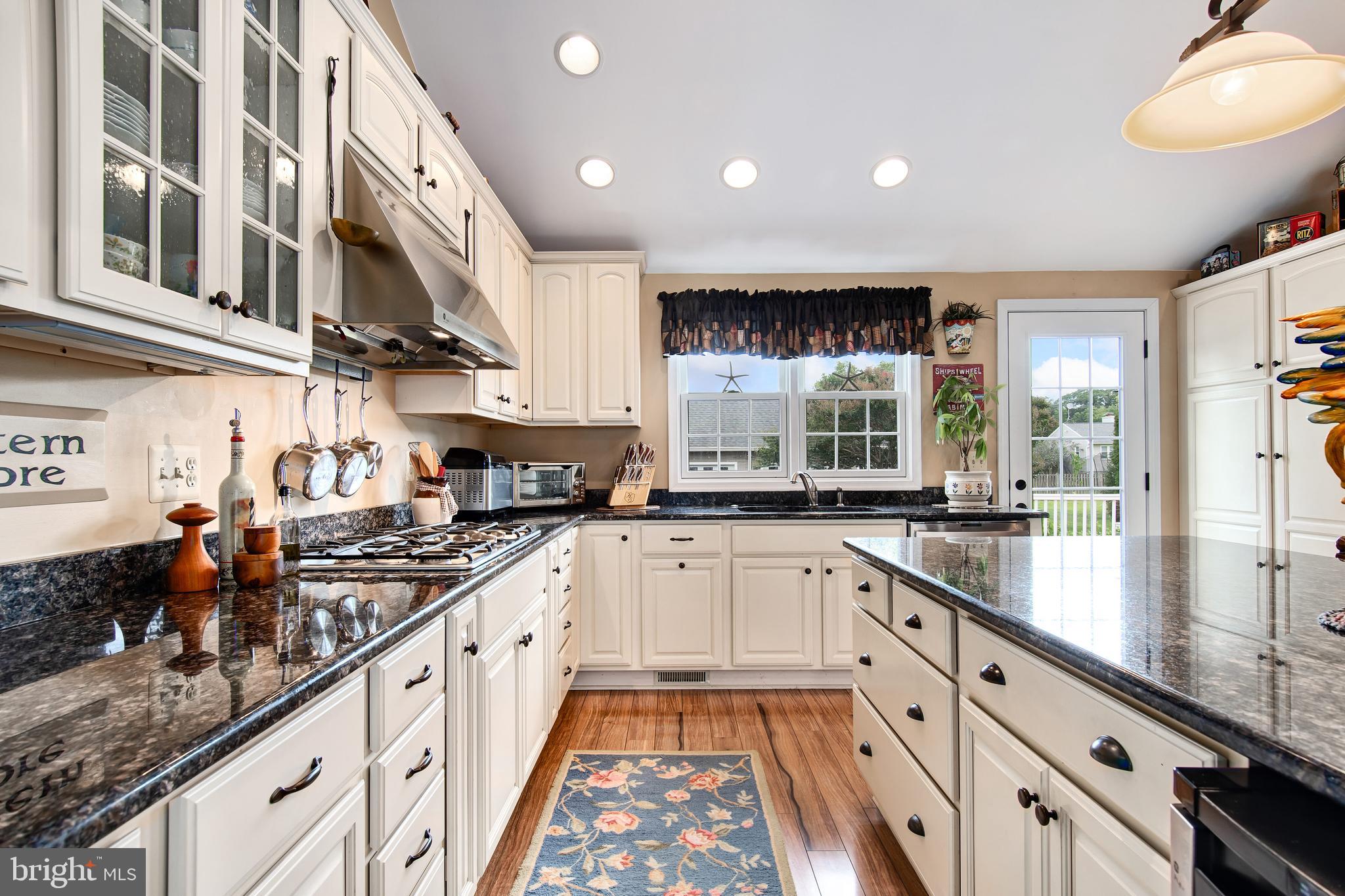 BAY CITY - Residential