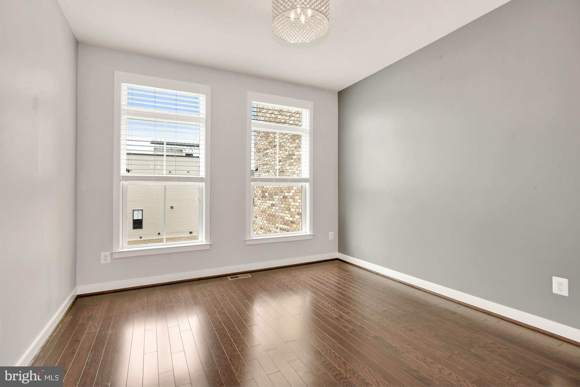 GARDEN DISTRICT AT BRAMBLETON TOWN CENTER - Residential Lease