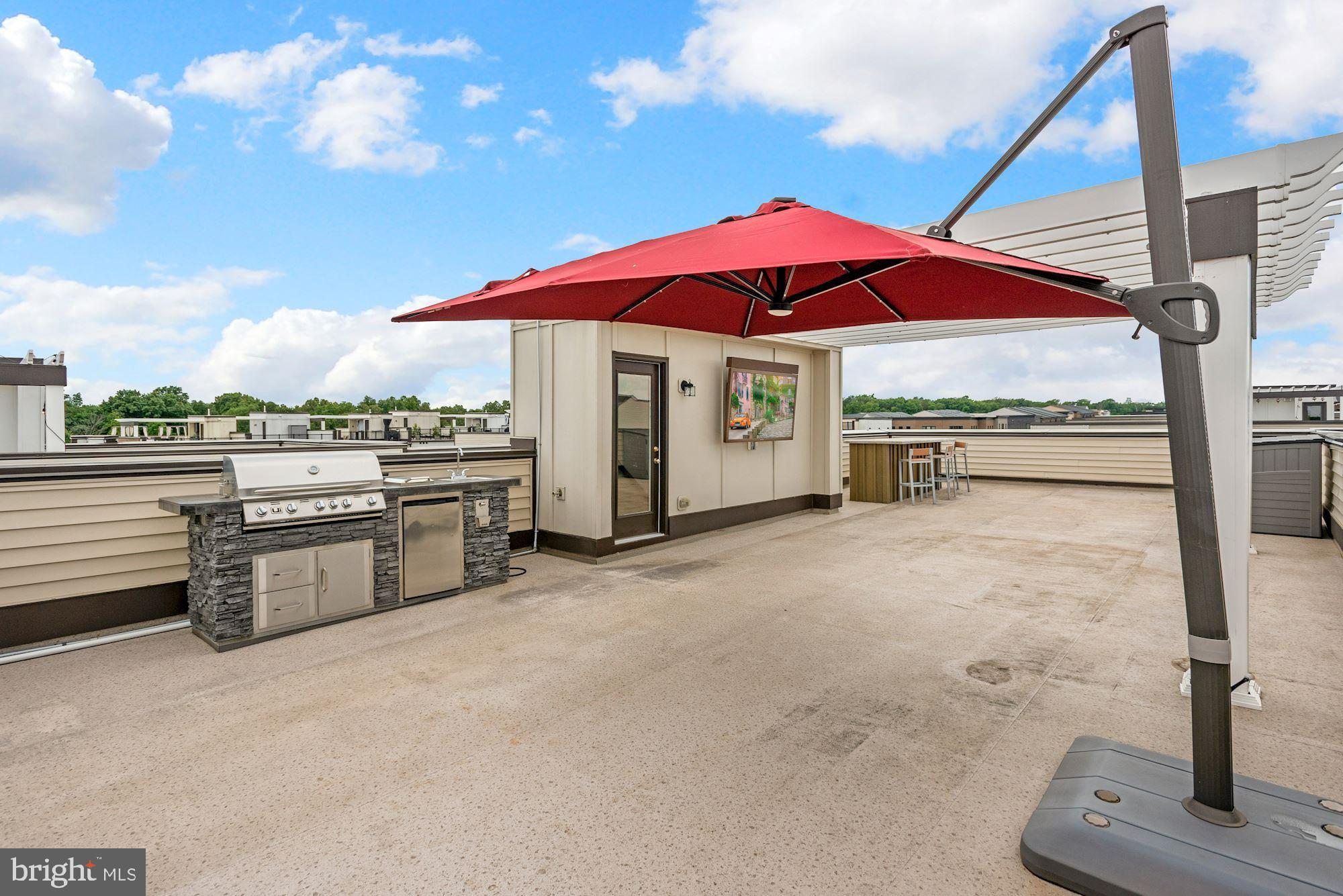 GARDEN DISTRICT AT BRAMBLETON TOWN CENTER - Residential Lease