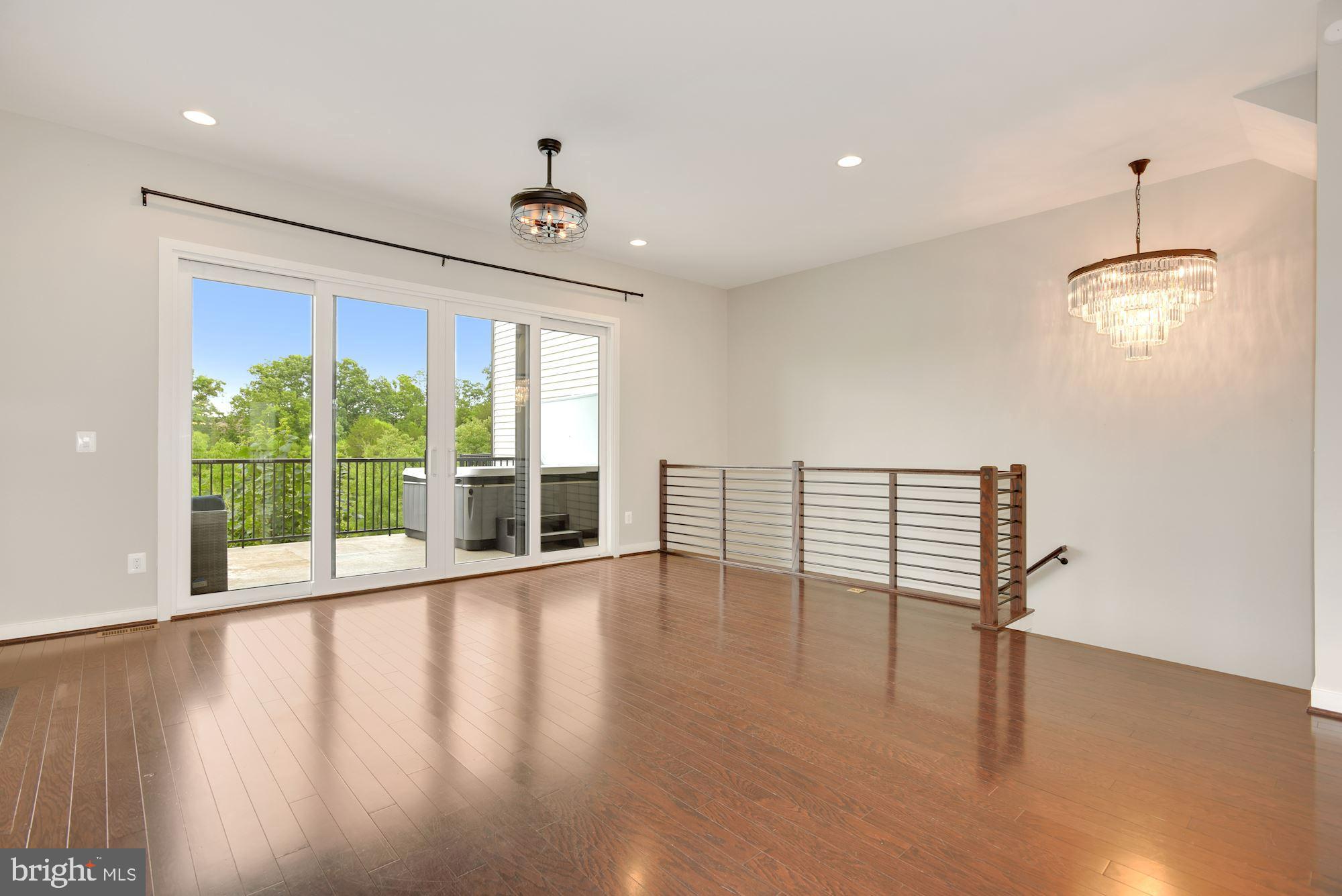 GARDEN DISTRICT AT BRAMBLETON TOWN CENTER - Residential Lease