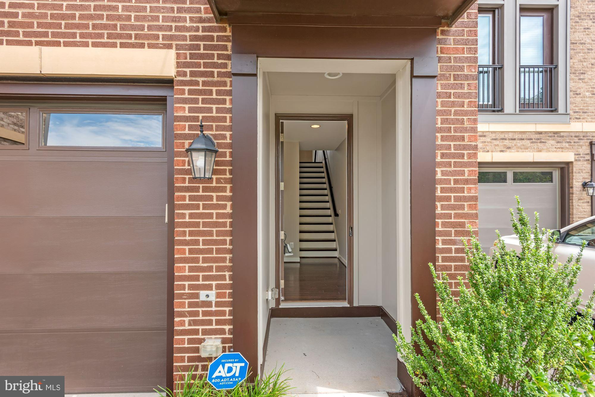 GARDEN DISTRICT AT BRAMBLETON TOWN CENTER - Residential Lease