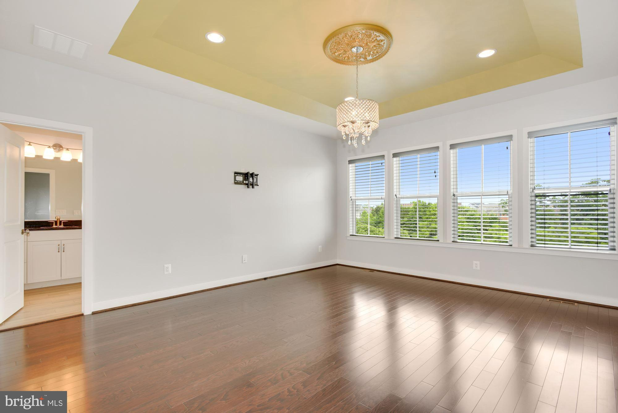 GARDEN DISTRICT AT BRAMBLETON TOWN CENTER - Residential Lease