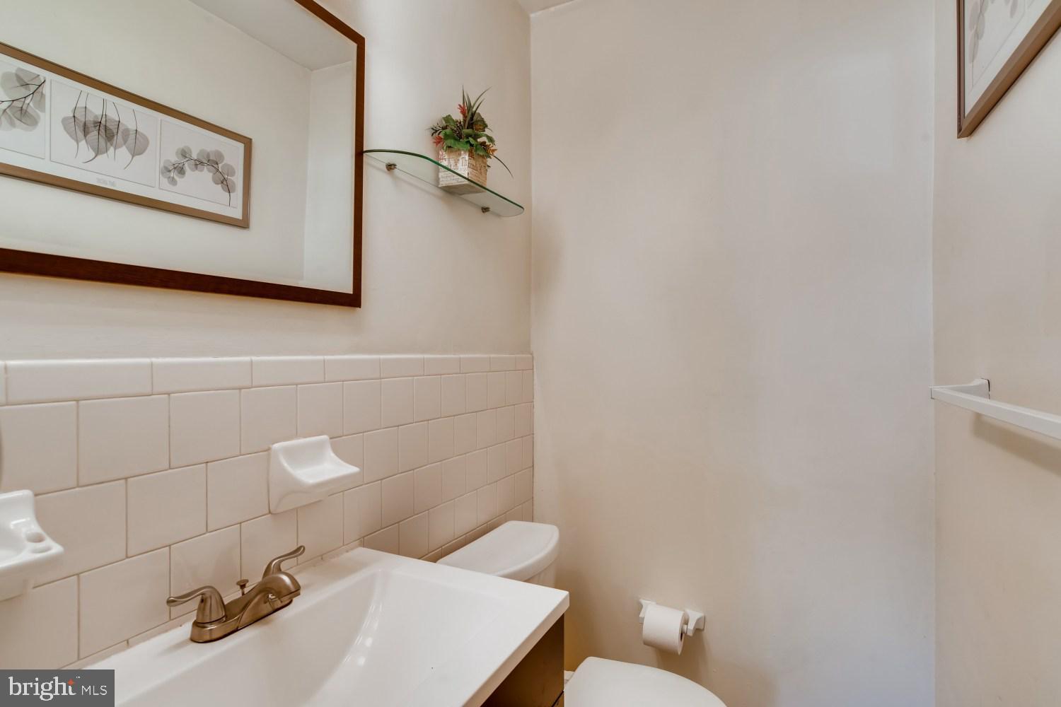 DOUBLE ROCK TOWNHOUSES - Residential