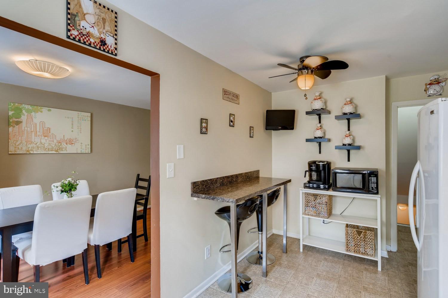 DOUBLE ROCK TOWNHOUSES - Residential