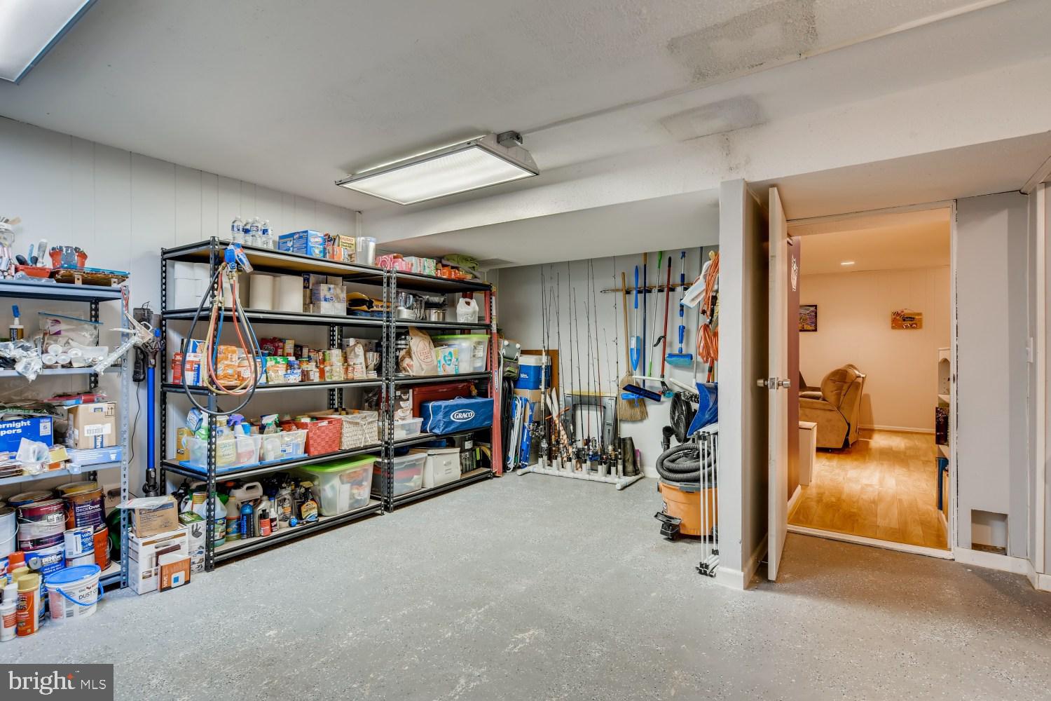 DOUBLE ROCK TOWNHOUSES - Residential