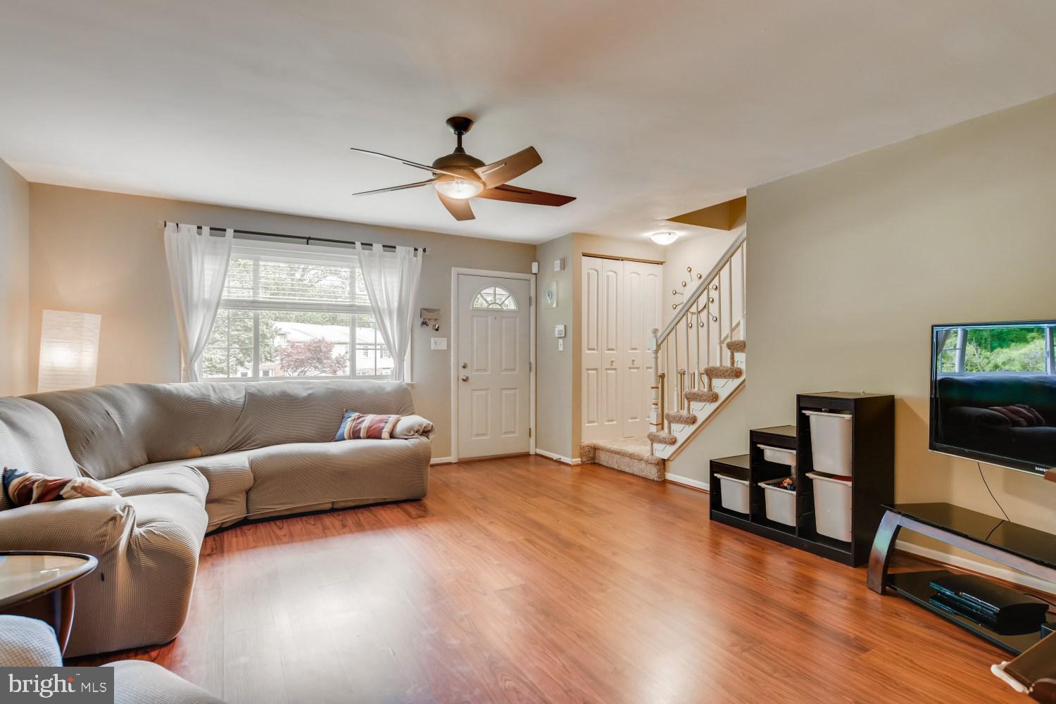 DOUBLE ROCK TOWNHOUSES - Residential