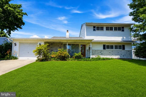 MLS: PABU2123658