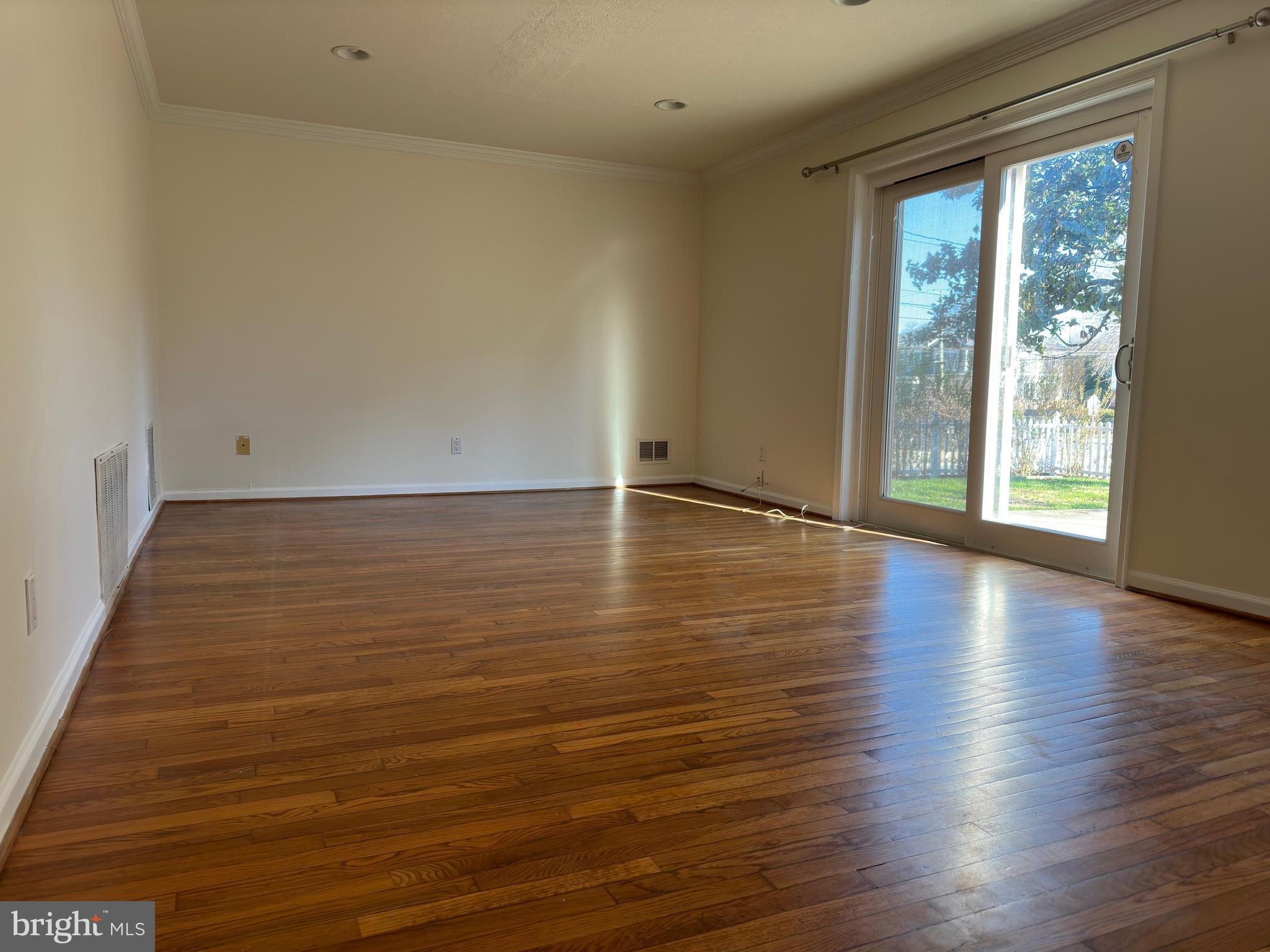 BRADMOOR - Residential Lease