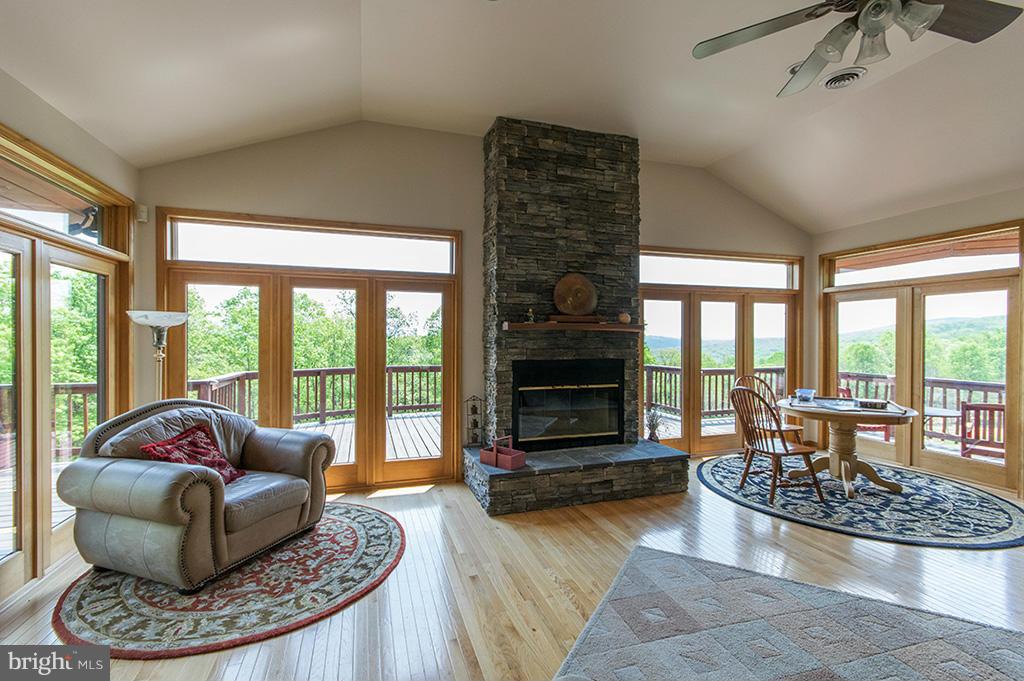 CACAPON EAST - Residential