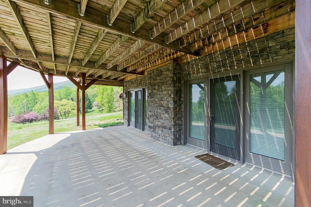 CACAPON EAST - Residential