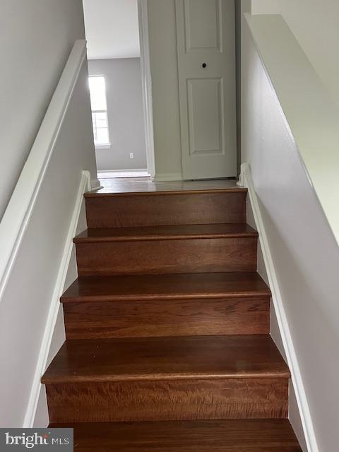 COUNTRY BEND - Residential Lease