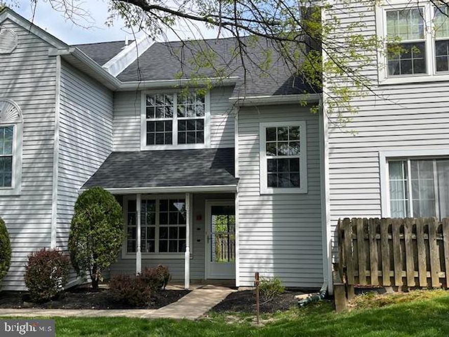Welcome home!  Located in Country Bend a sub division in Newtown and the Council Rock School District. Walking distance to Goodnoe Elementary school.  Freshly painted throughout and new carpeting in both bedrooms, new LED light fixtures. Close to shopping and I-95 to NJ of downtown Philly.