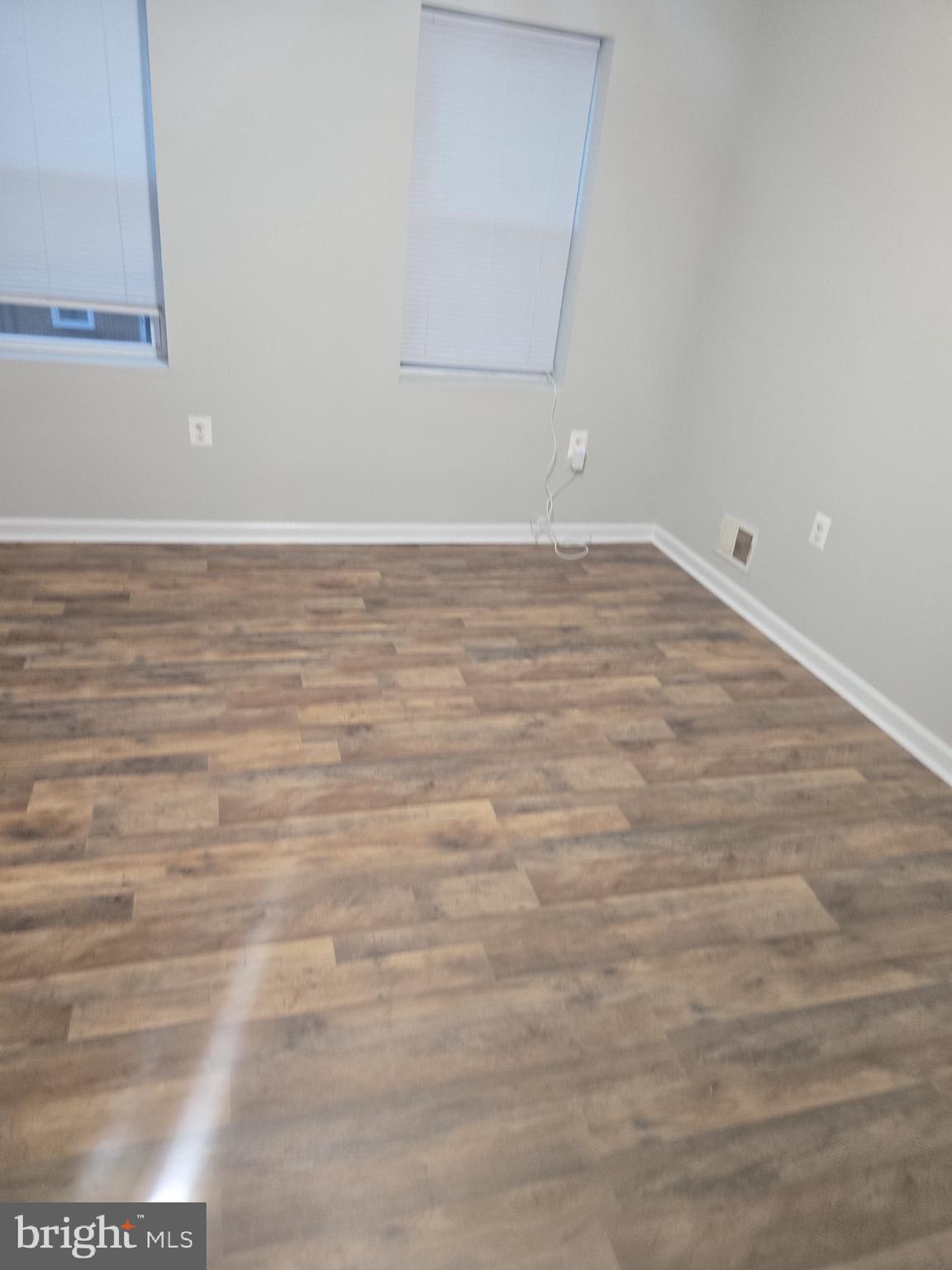 JOHNSTON SQUARE - Residential Lease