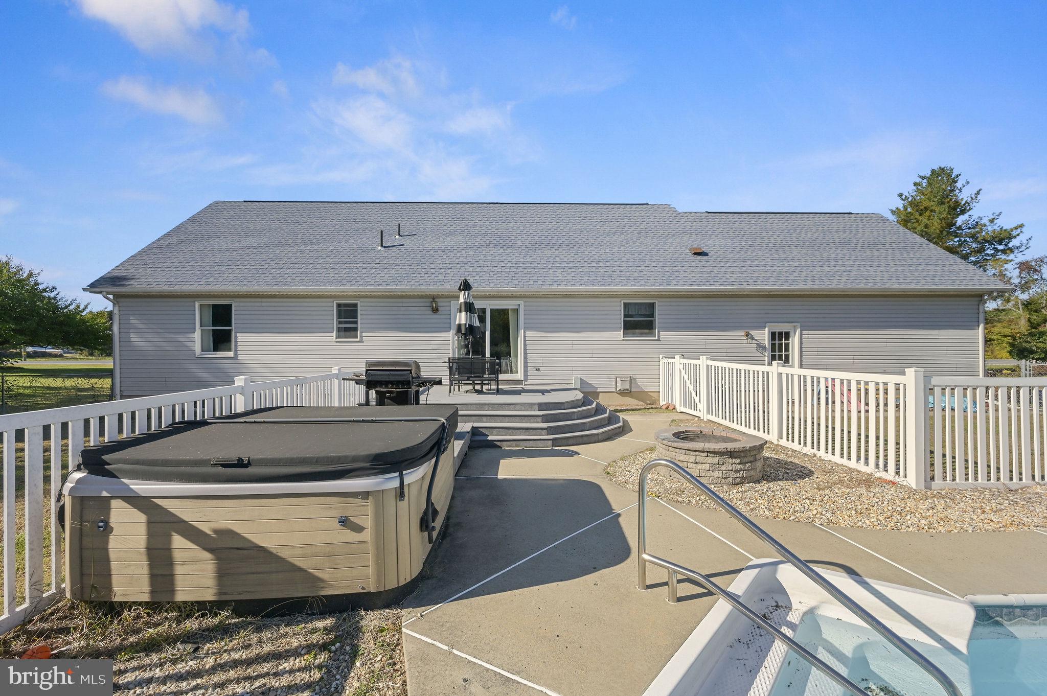 1880 WALNUT SHADE ROAD