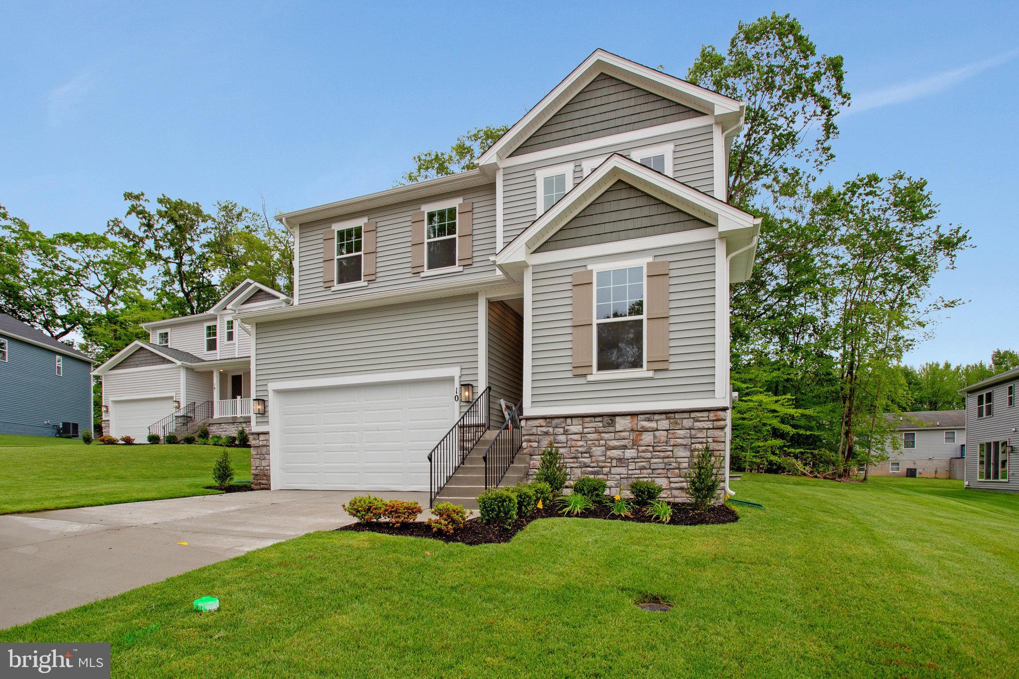 10 PLUM COURT