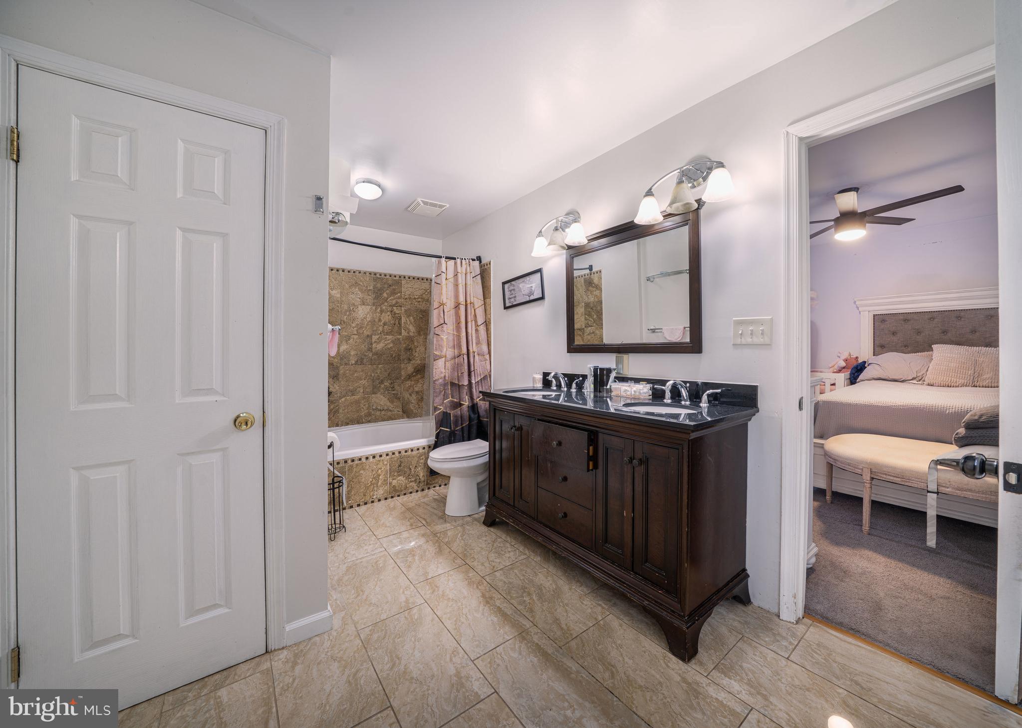 ENFIELD CHASE PLAT TWO - Residential