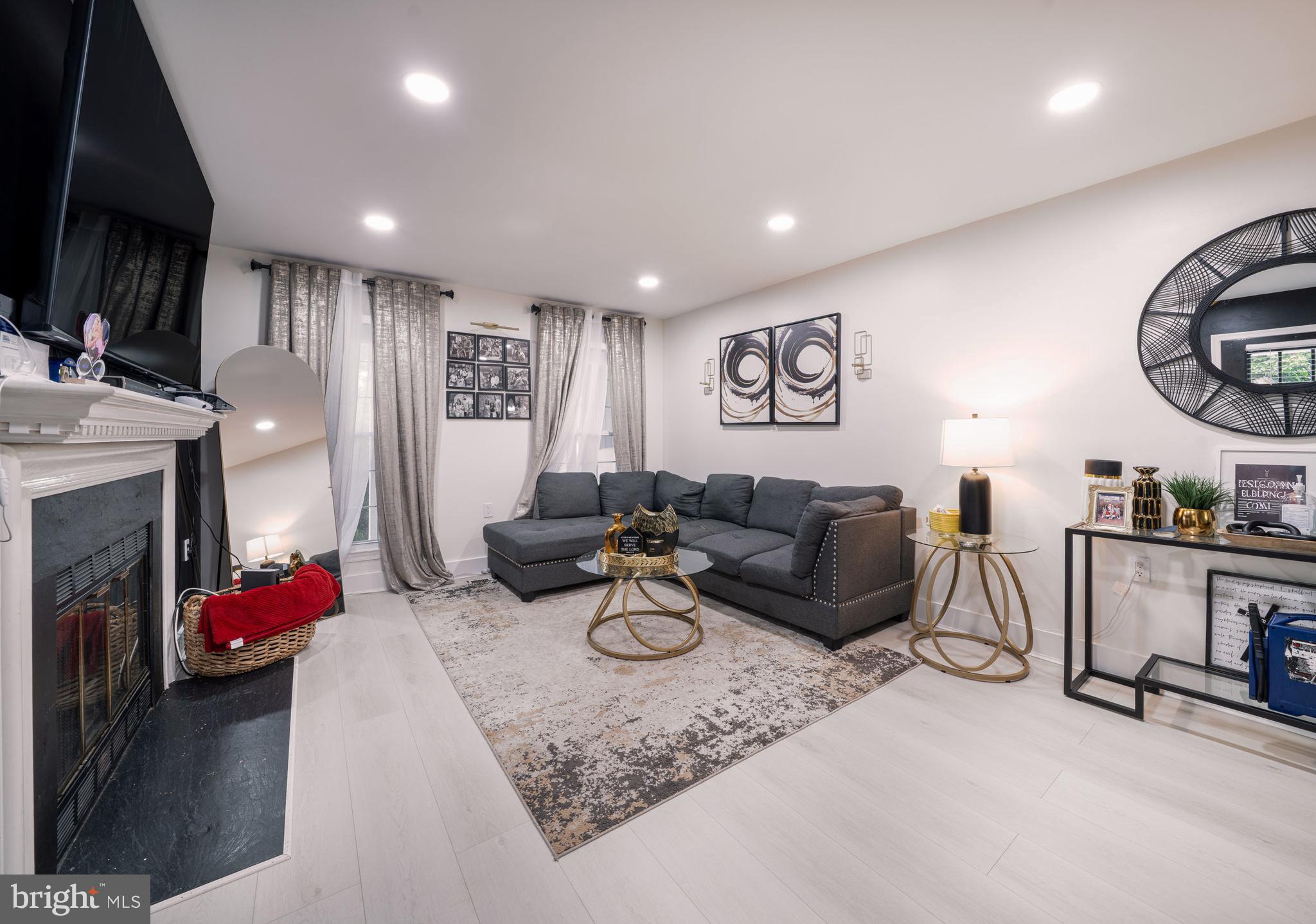 ENFIELD CHASE PLAT TWO - Residential