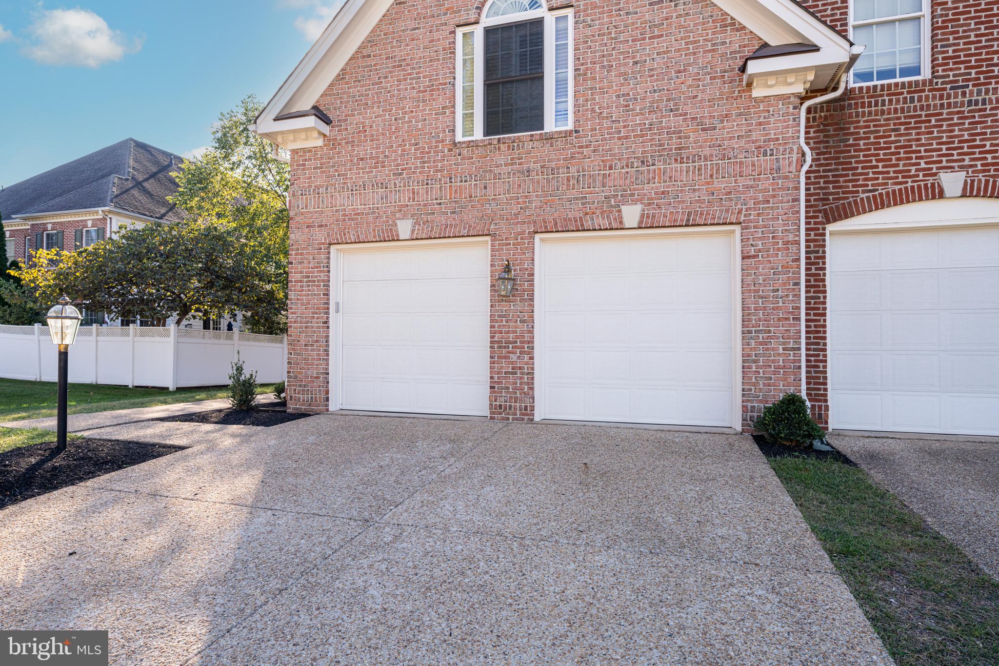 LANSDOWNE ON THE POTOMAC - Residential