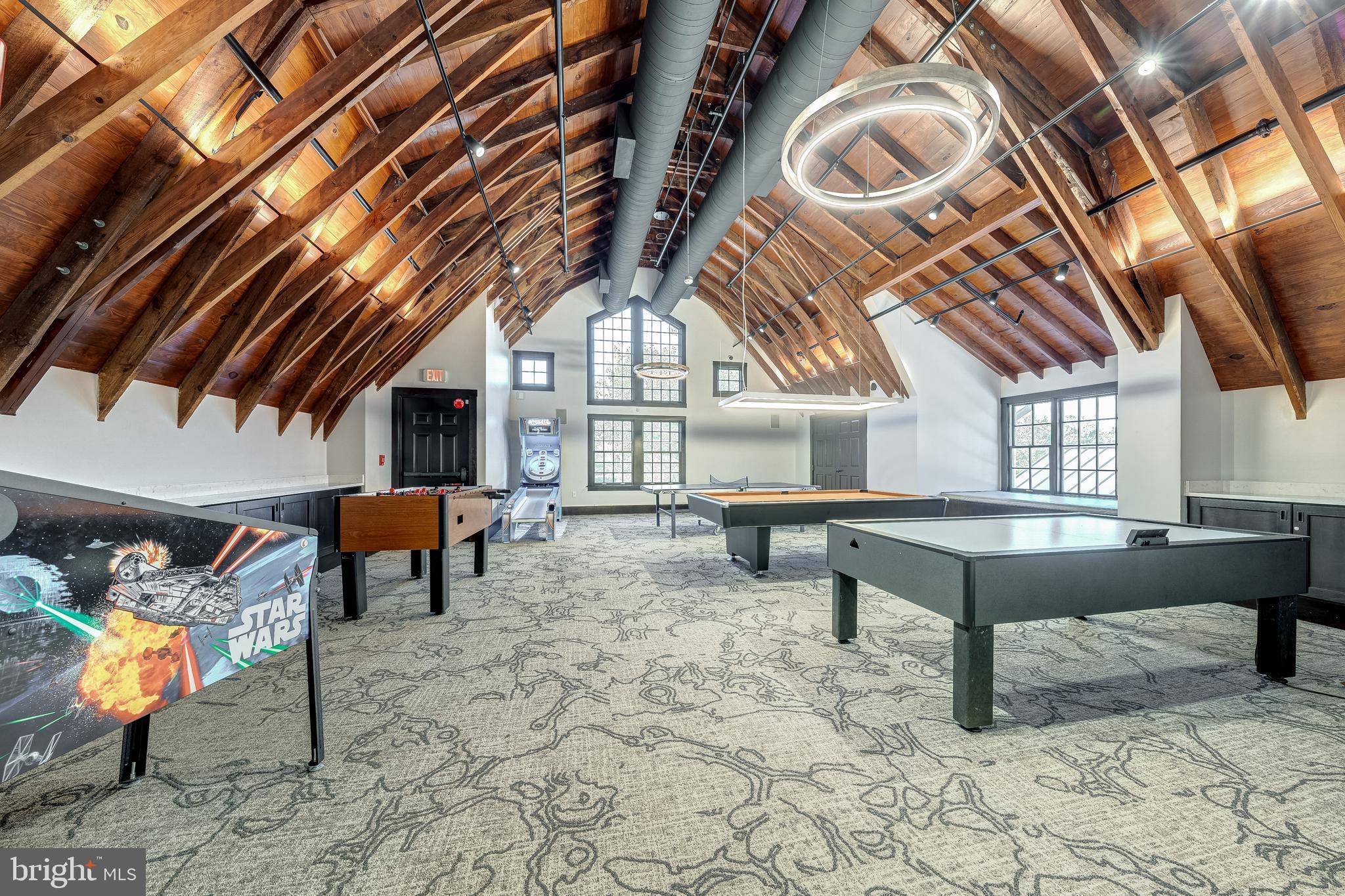 LANSDOWNE ON THE POTOMAC - Residential