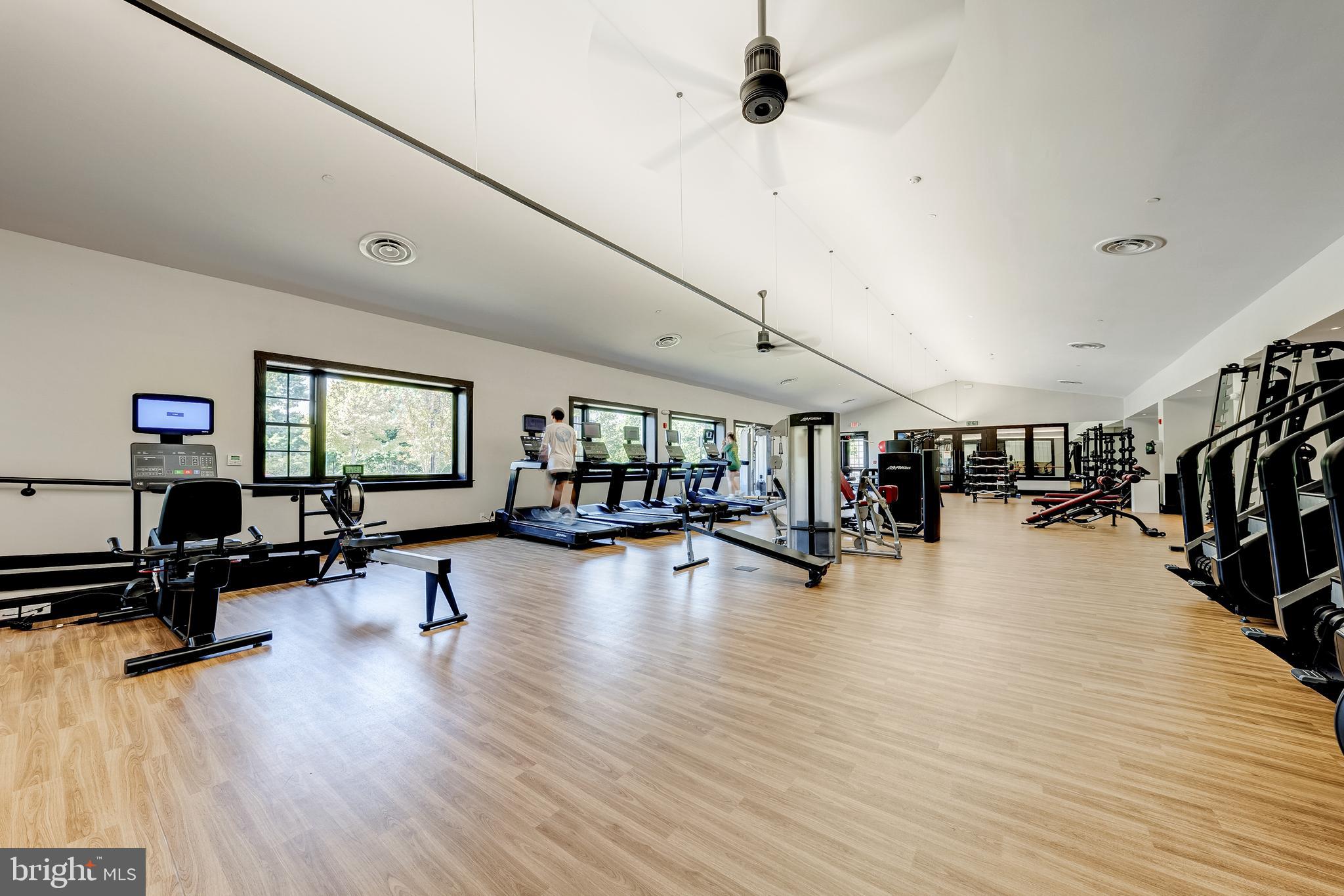 LANSDOWNE ON THE POTOMAC - Residential