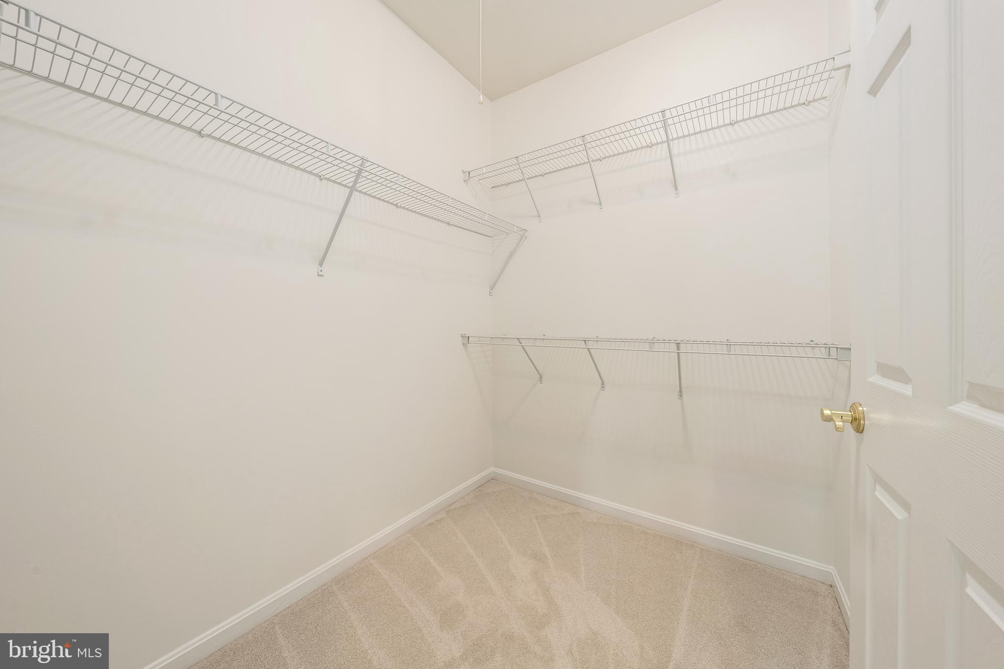 LANSDOWNE ON THE POTOMAC - Residential