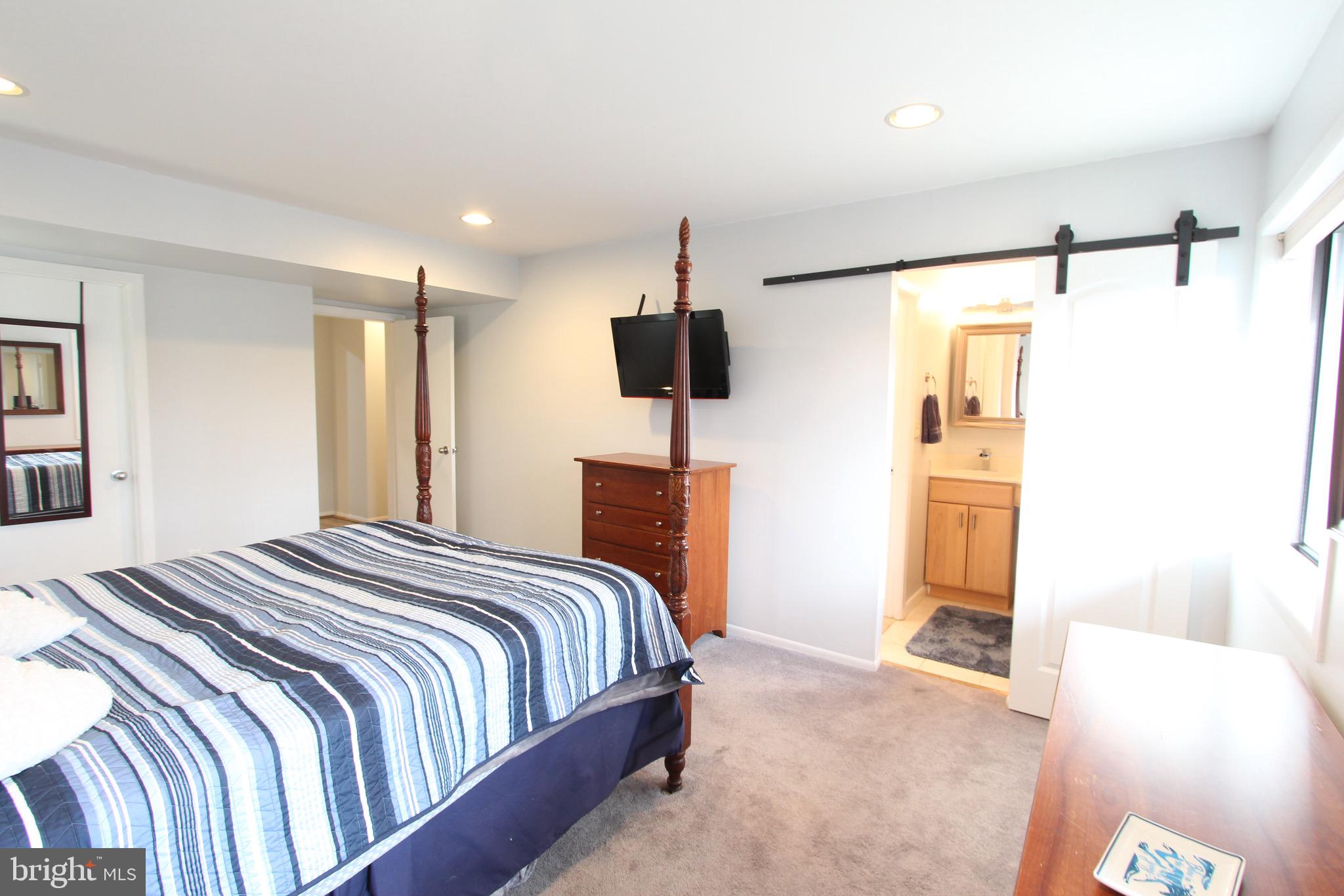 JONES VALLEY - Residential