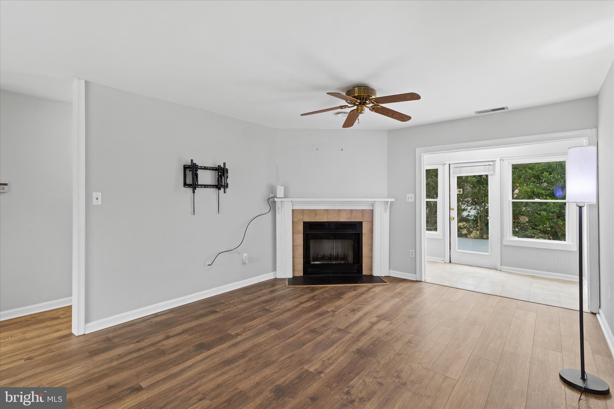 SPRING CHASE - Residential