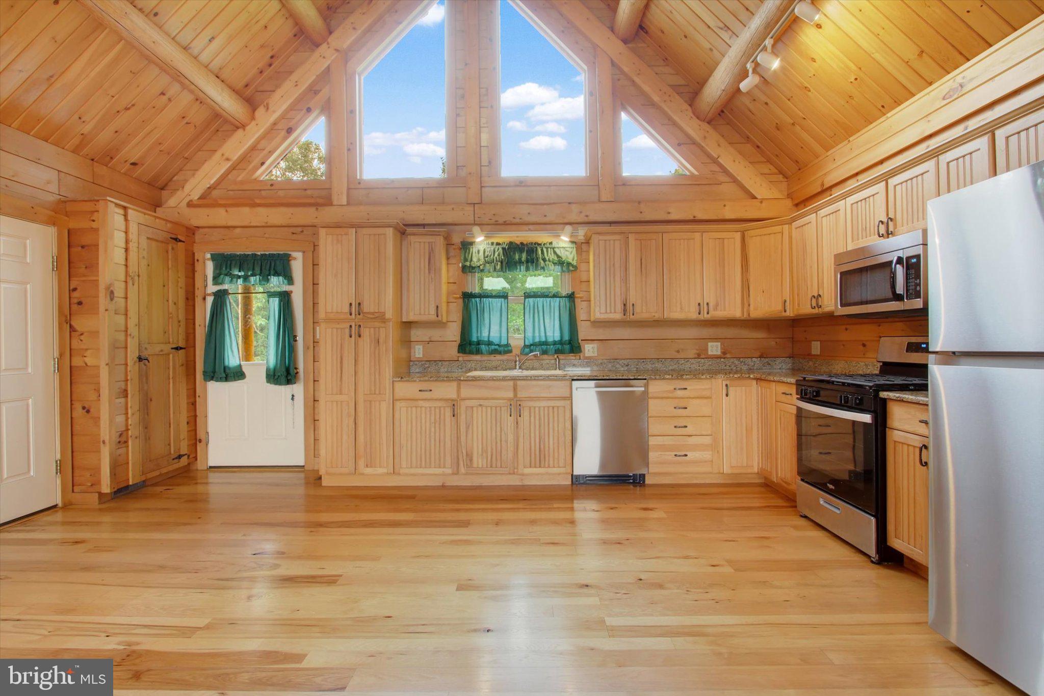 835 JACKS MOUNTAIN ROAD