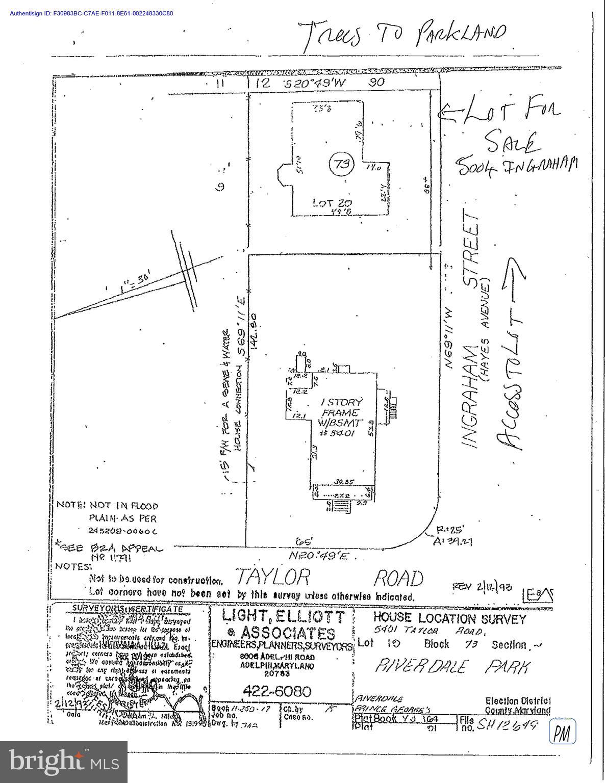 Main image without alt text