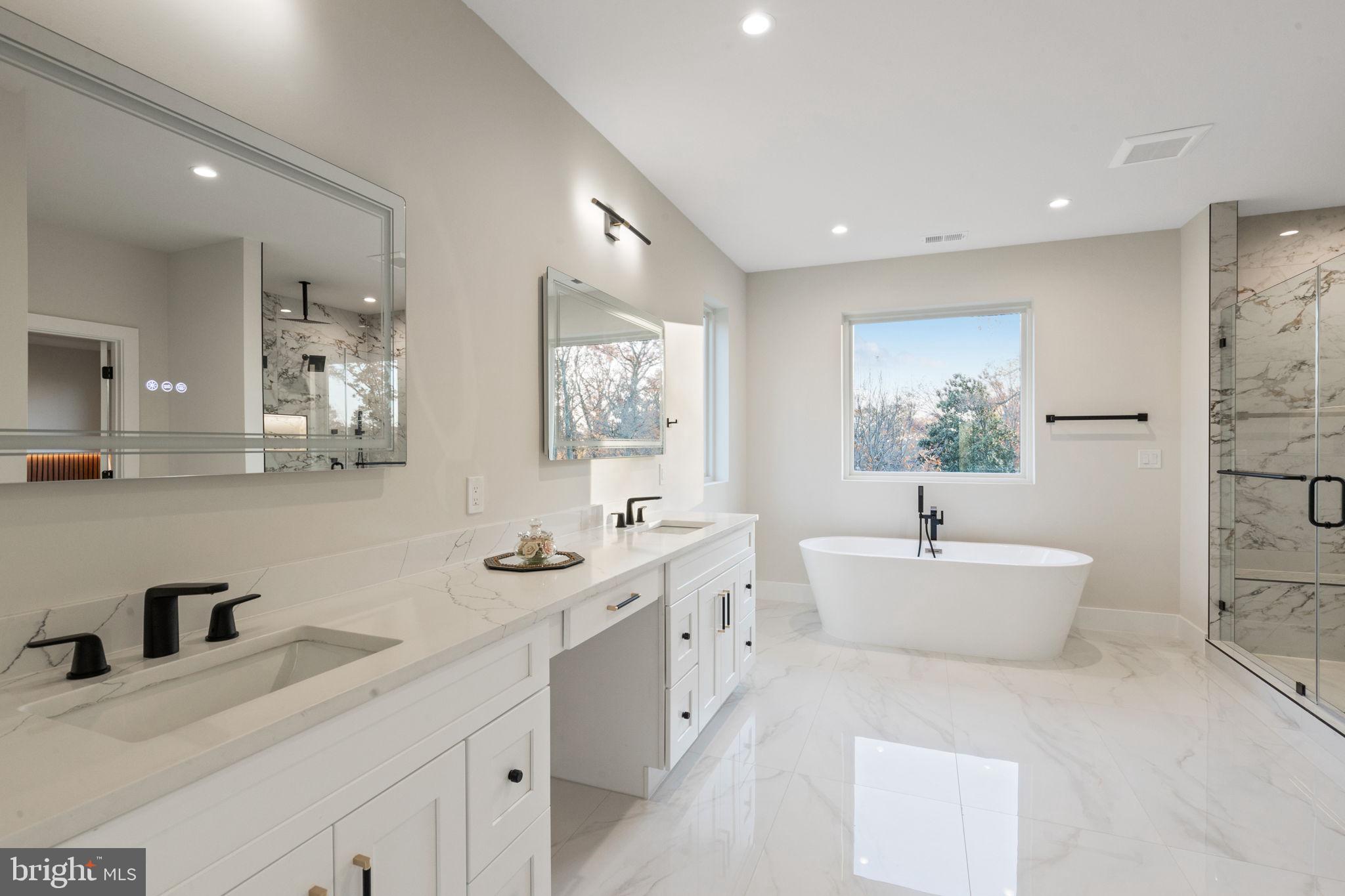 WOODS OF ILDA - Residential