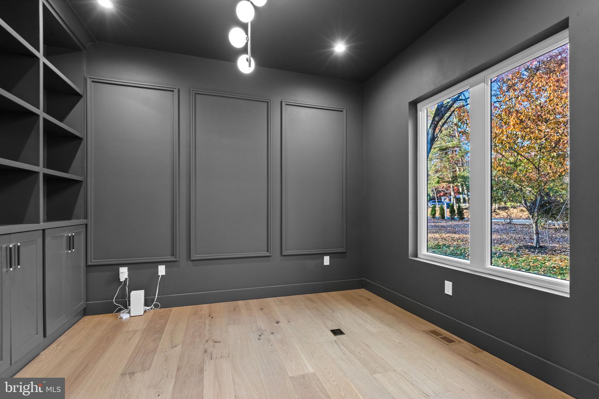 WOODS OF ILDA - Residential