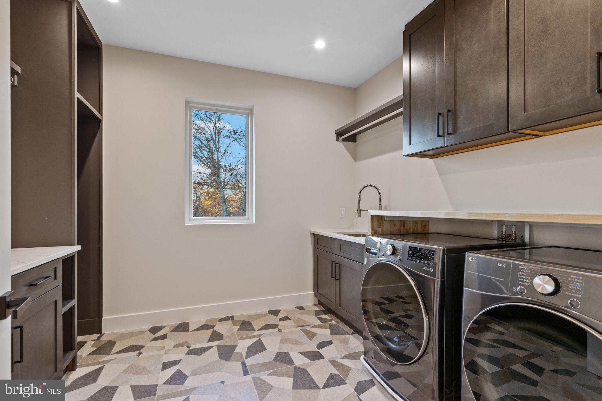 WOODS OF ILDA - Residential