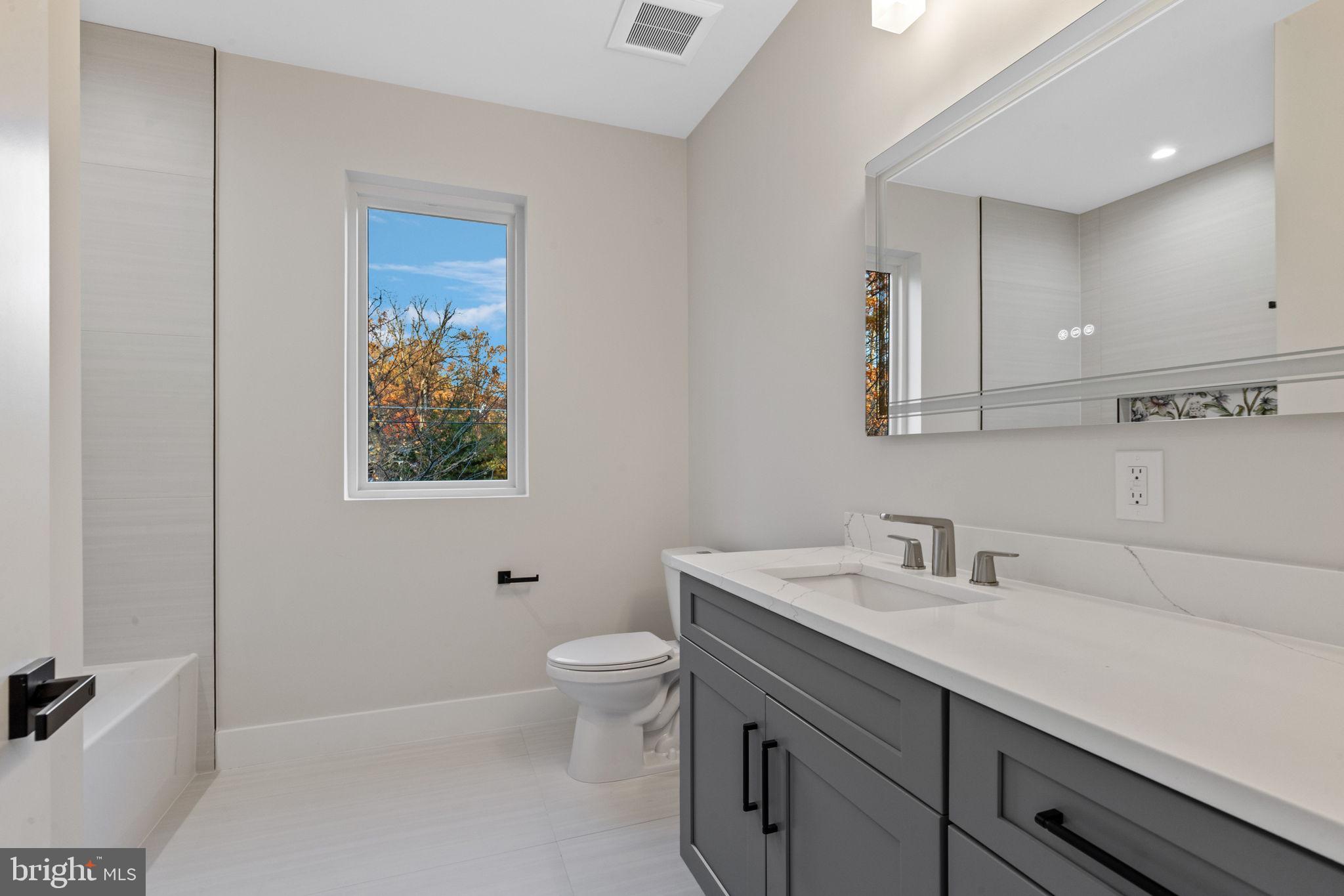 WOODS OF ILDA - Residential