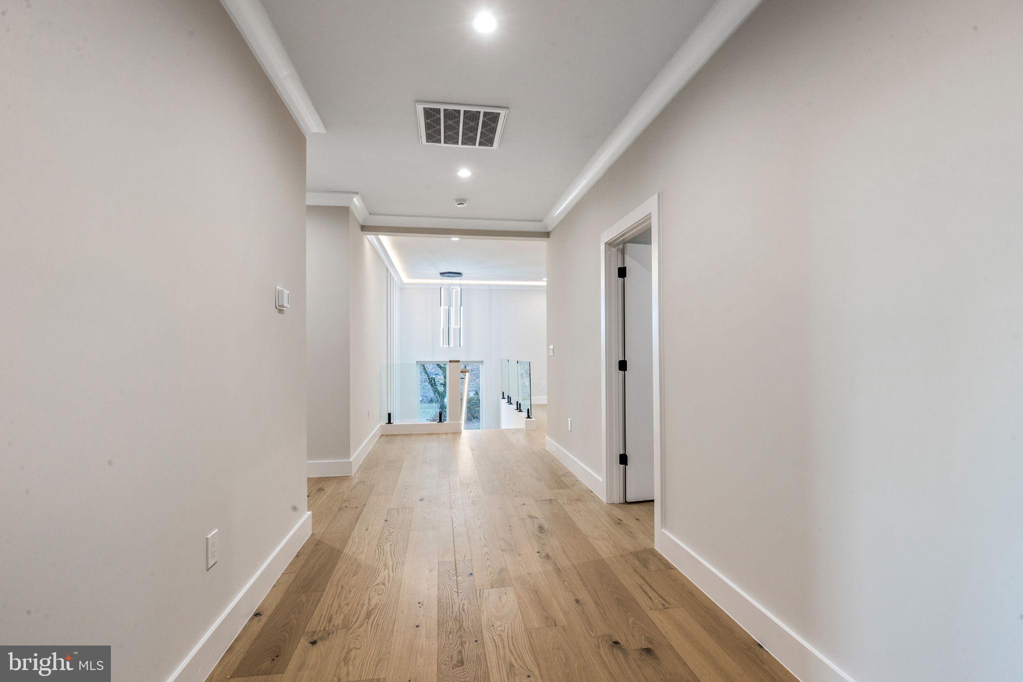 WOODS OF ILDA - Residential