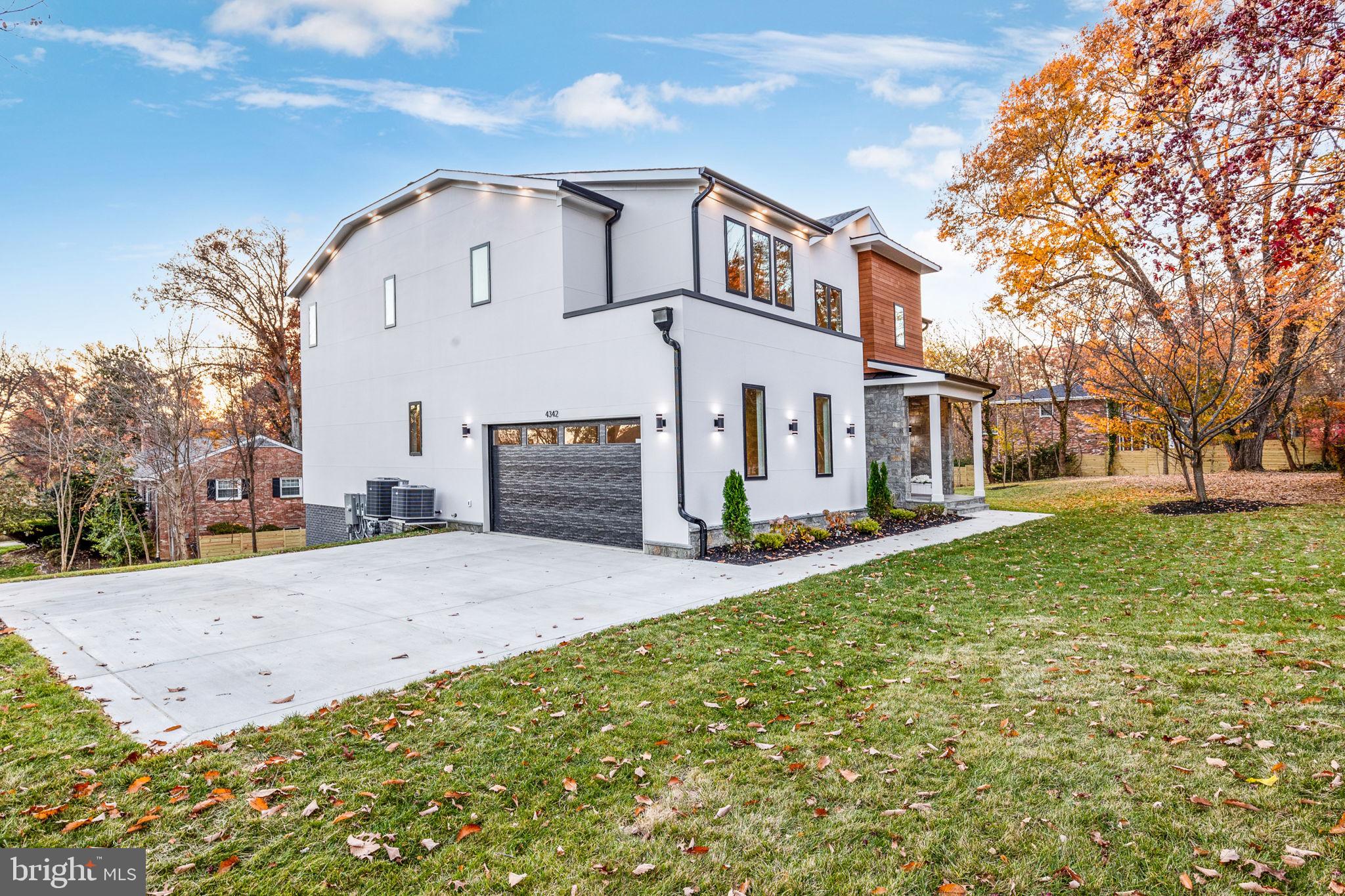 WOODS OF ILDA - Residential