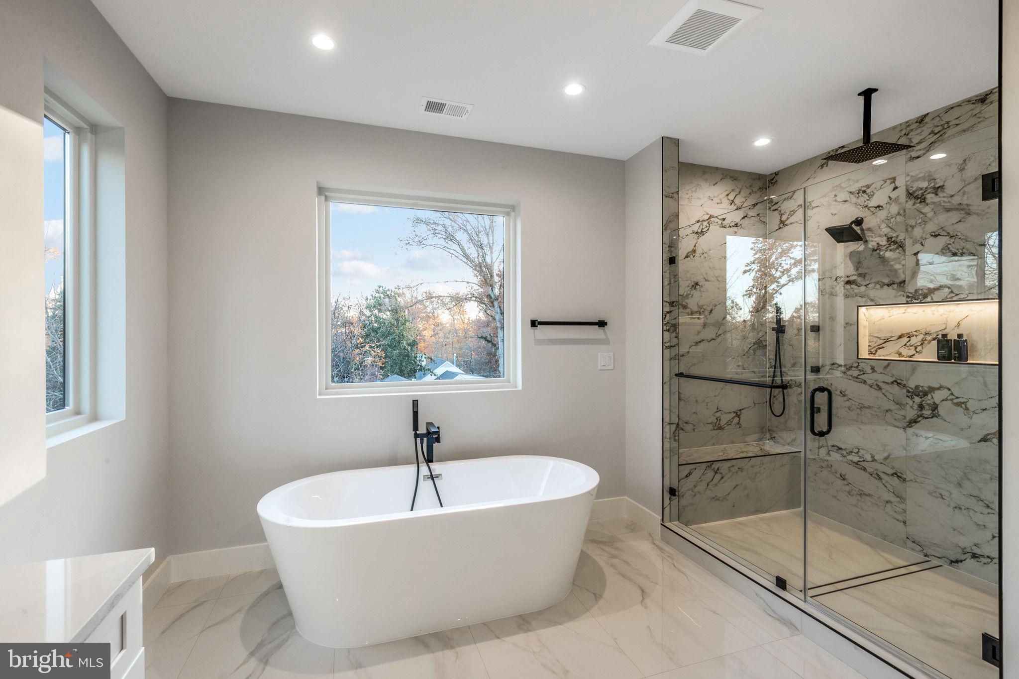 WOODS OF ILDA - Residential