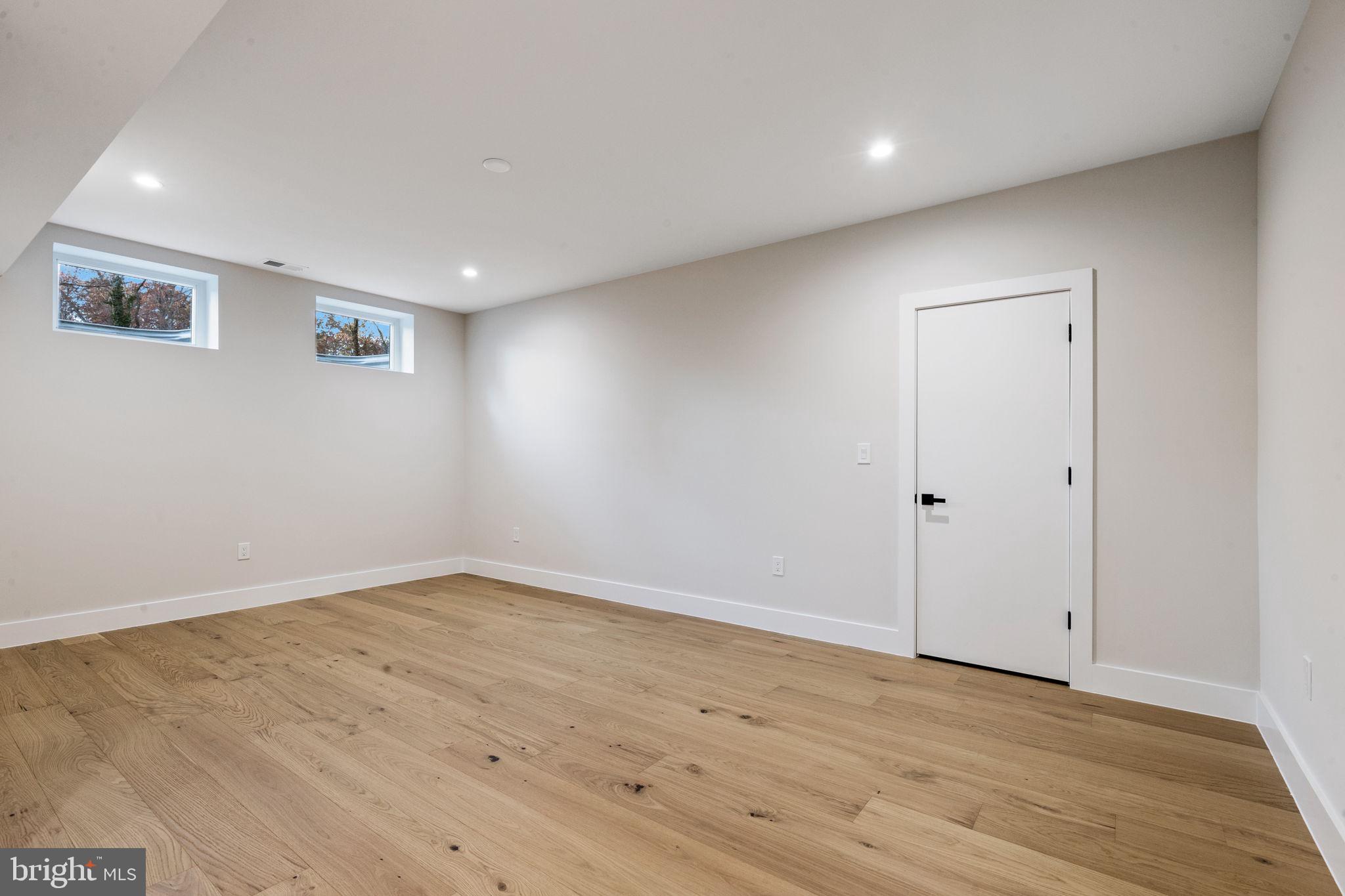 WOODS OF ILDA - Residential