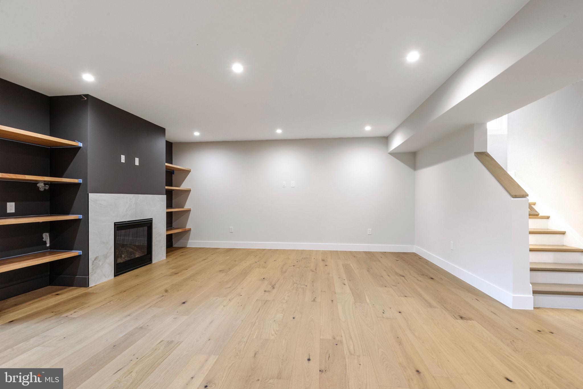 WOODS OF ILDA - Residential