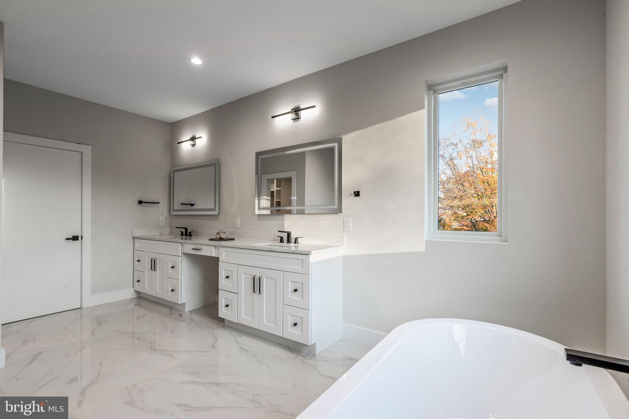 WOODS OF ILDA - Residential