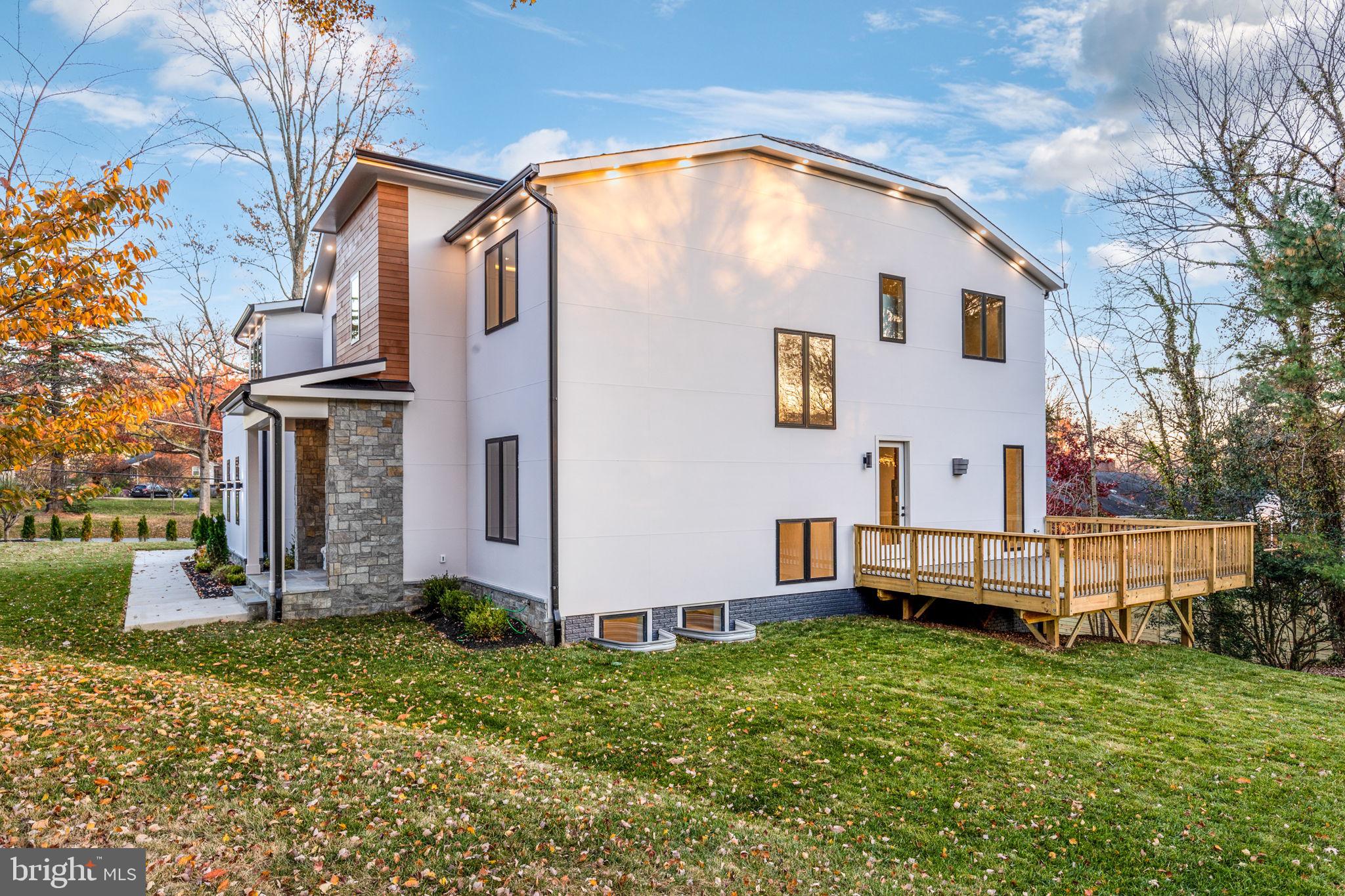 WOODS OF ILDA - Residential