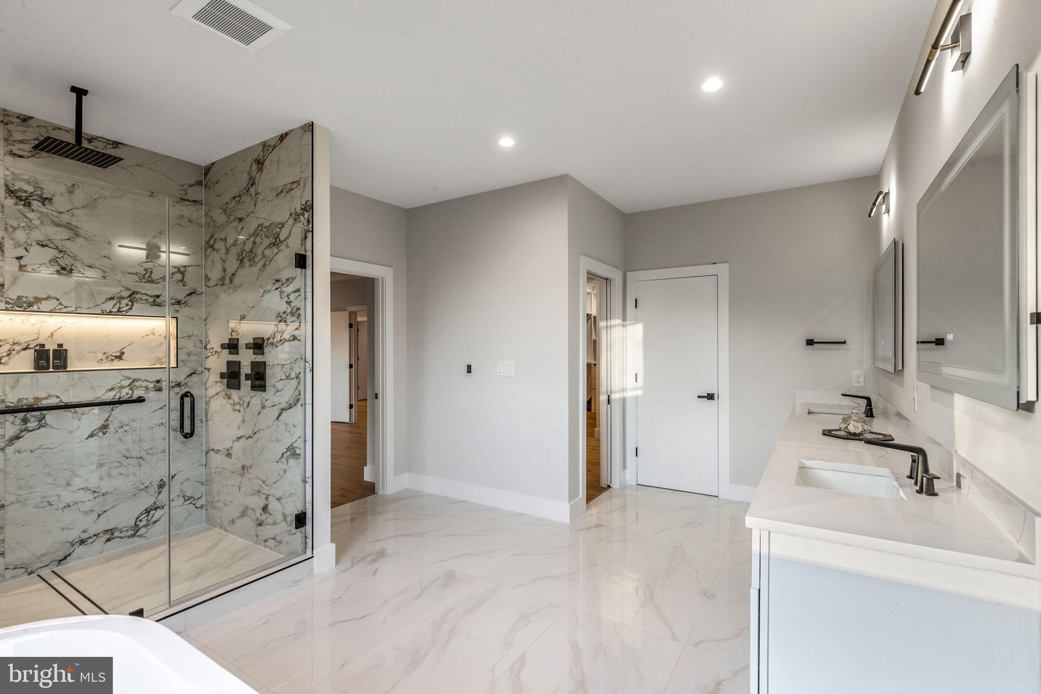 WOODS OF ILDA - Residential